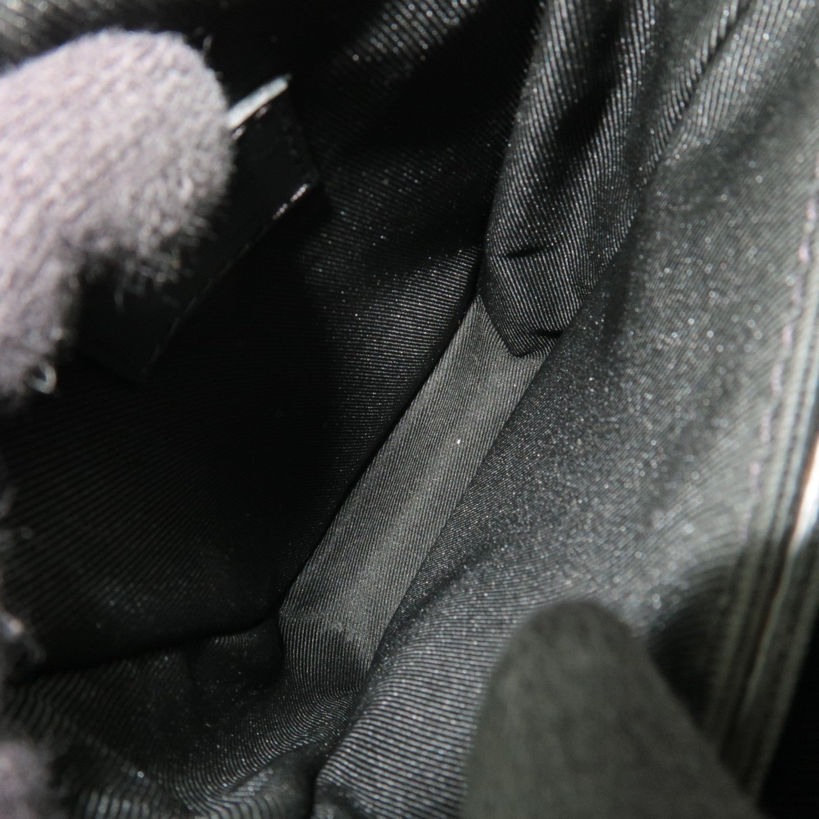 Louis Vuitton Monogram Macassar S Lock Vertical Wearable Wallet M81522