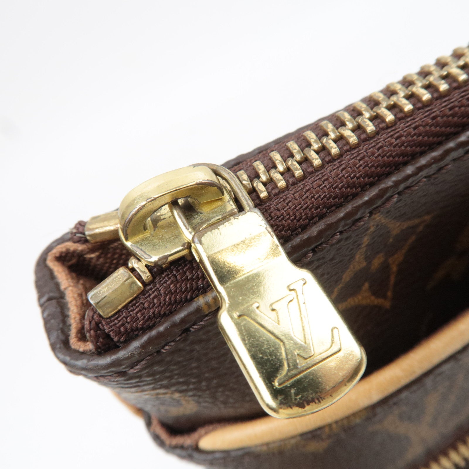 Louis Vuitton Monogram Pochette Valmy Shoulder Bag M40524