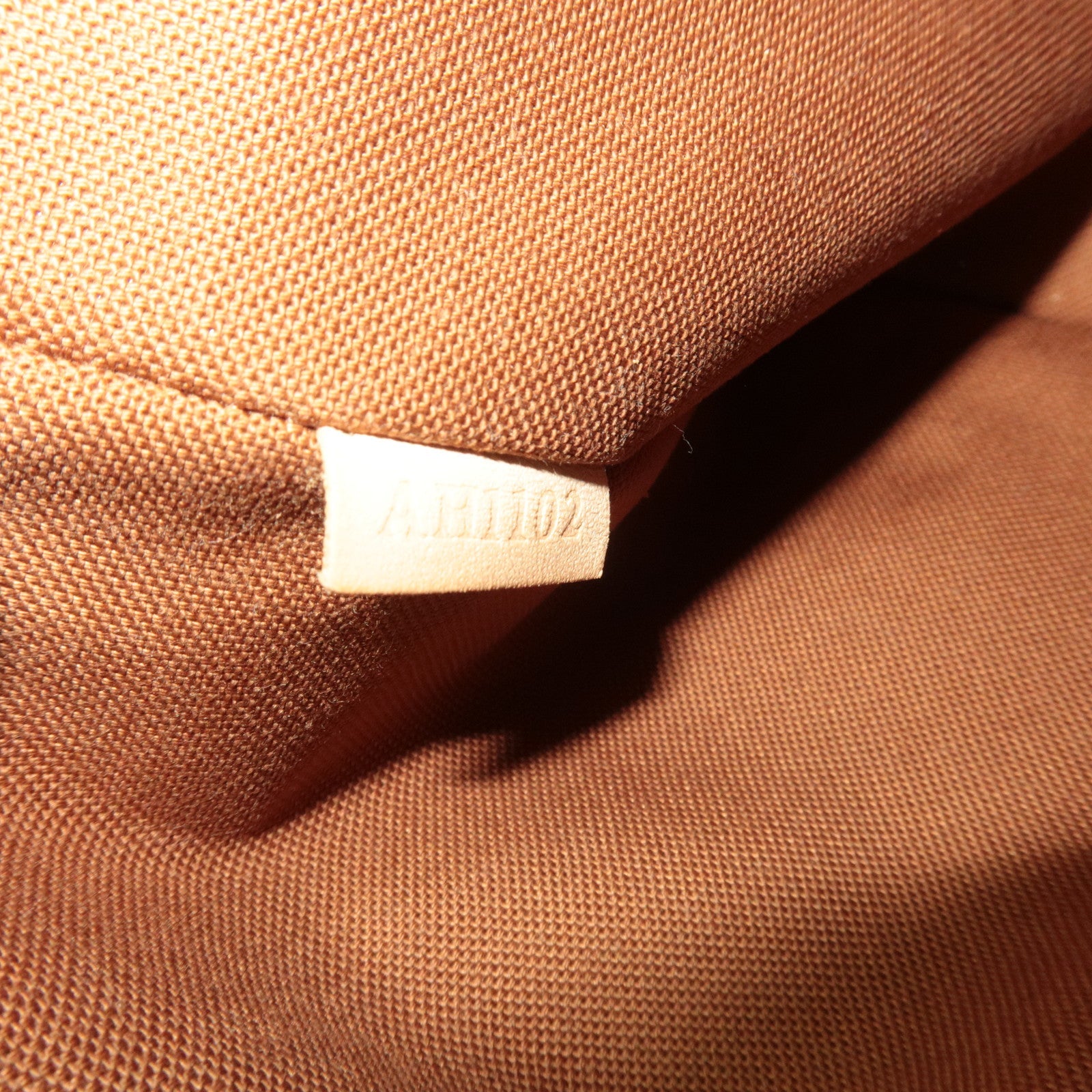 Louis Vuitton Monogram Pochette Valmy Shoulder Bag M40524