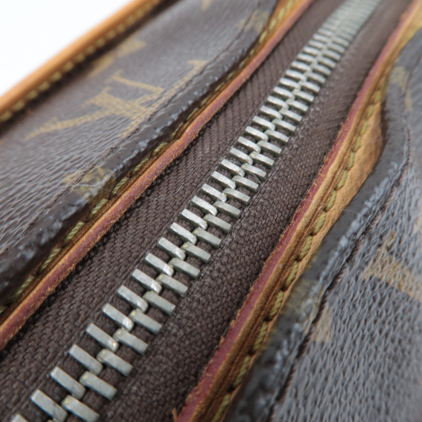 Louis Vuitton Monogram Popincourt Long Shoulder Bag M40008