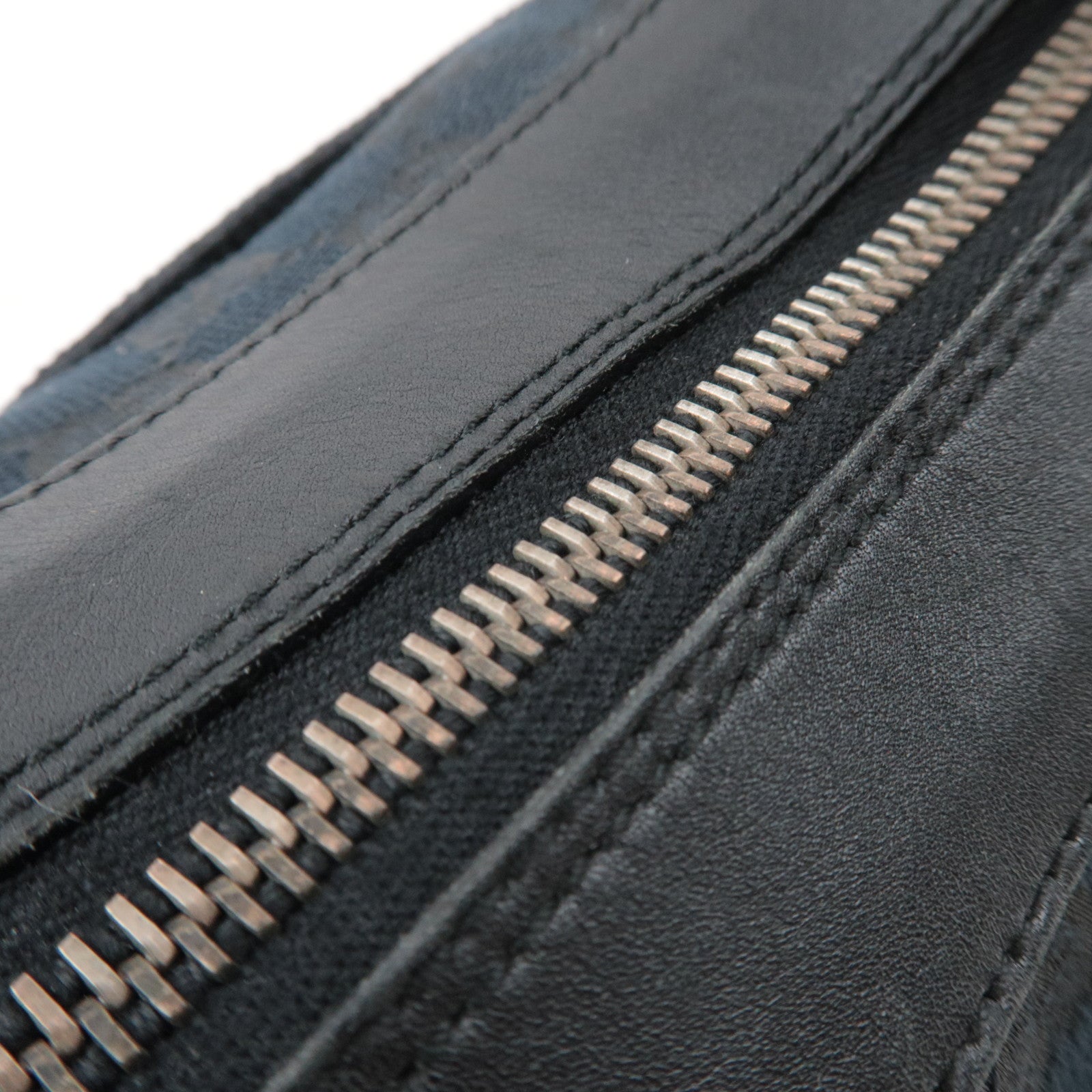 GUCCI Shoulder Bag GG Canvas Leather Black 019.0538