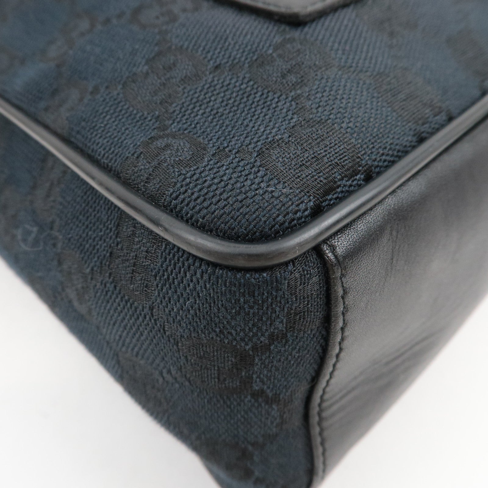 GUCCI Shoulder Bag GG Canvas Leather Black 019.0538