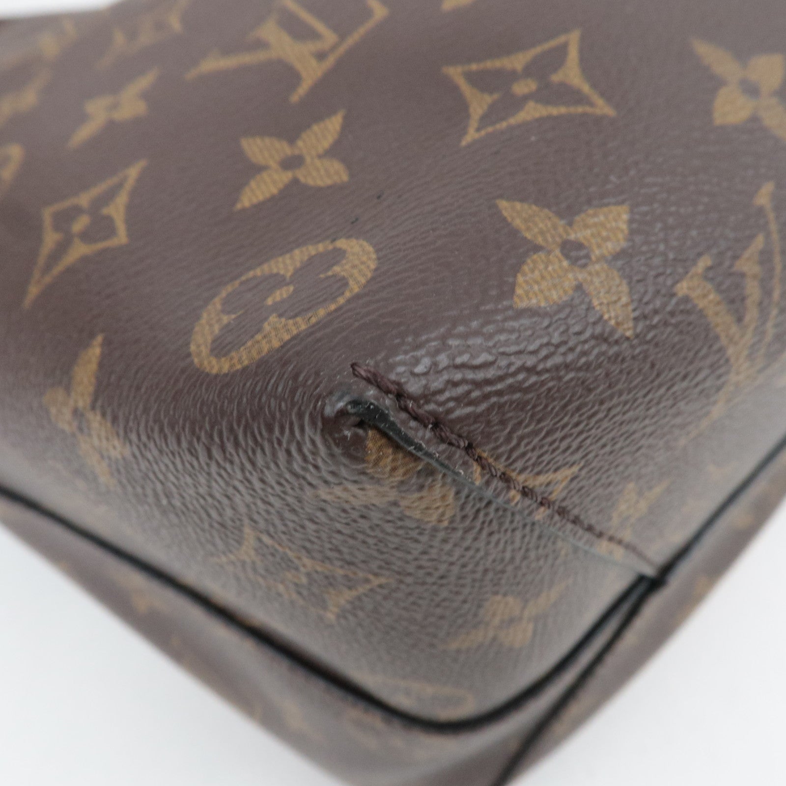 Louis Vuitton Monogram Flower Hobo Shoulder Bag Bordeaux M43547 *Clochette, Key Lock