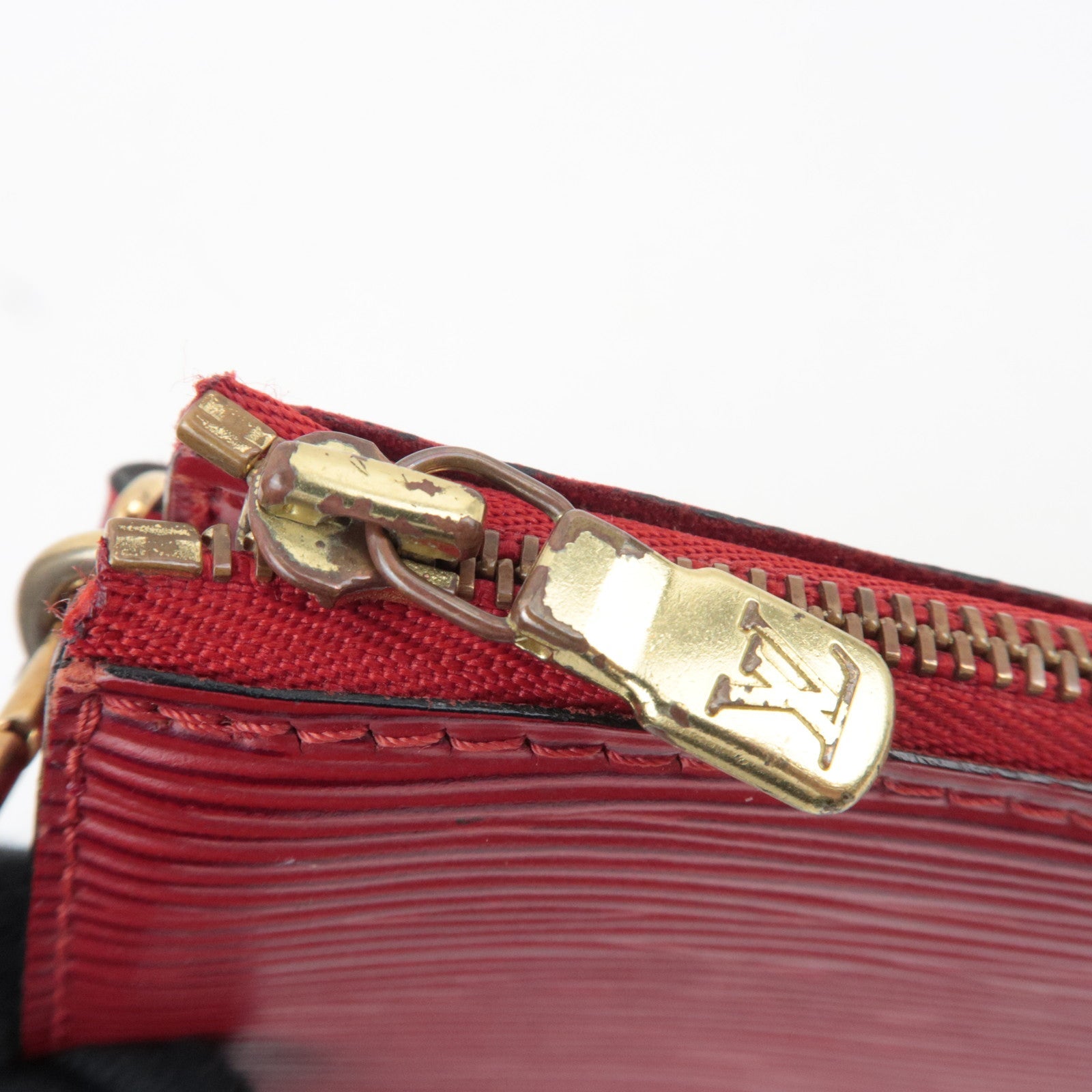 Louis Vuitton Epi Pochette Accessoires Handbag Castilian Red M52947
