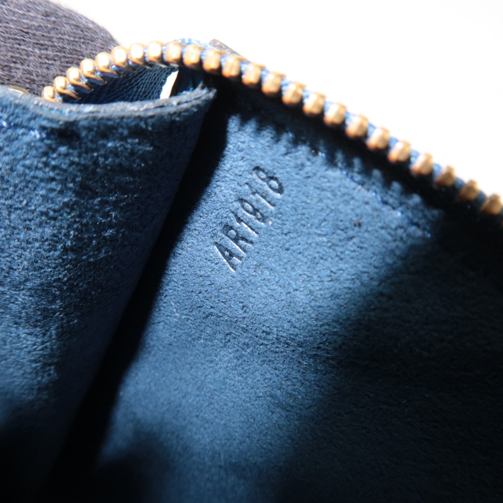 Louis Vuitton Epi Pochette Accessoires Handbag Toledo Blue M52945