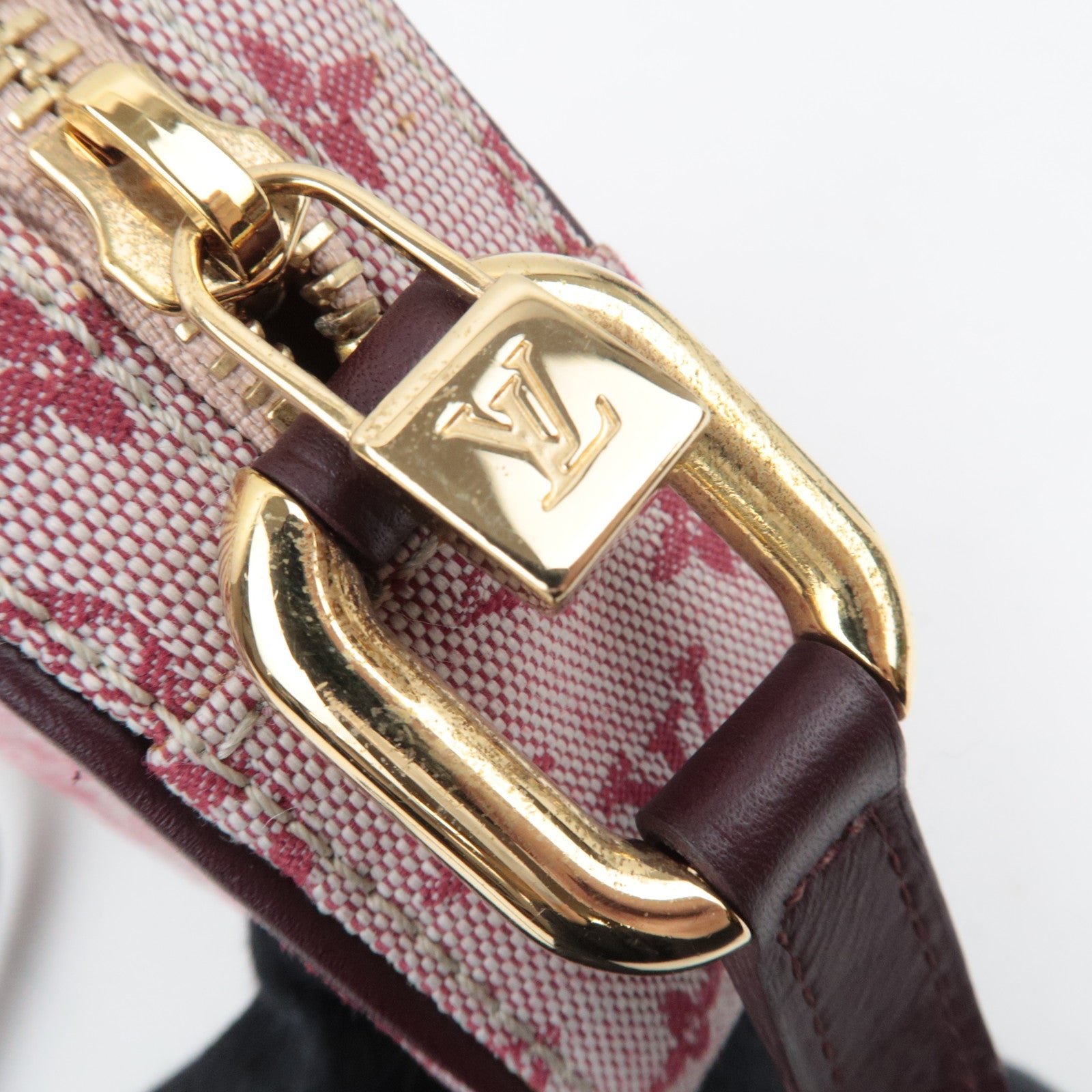 Louis Vuitton Monogram Mini Juliet MM Shoulder bag Cerise M92219