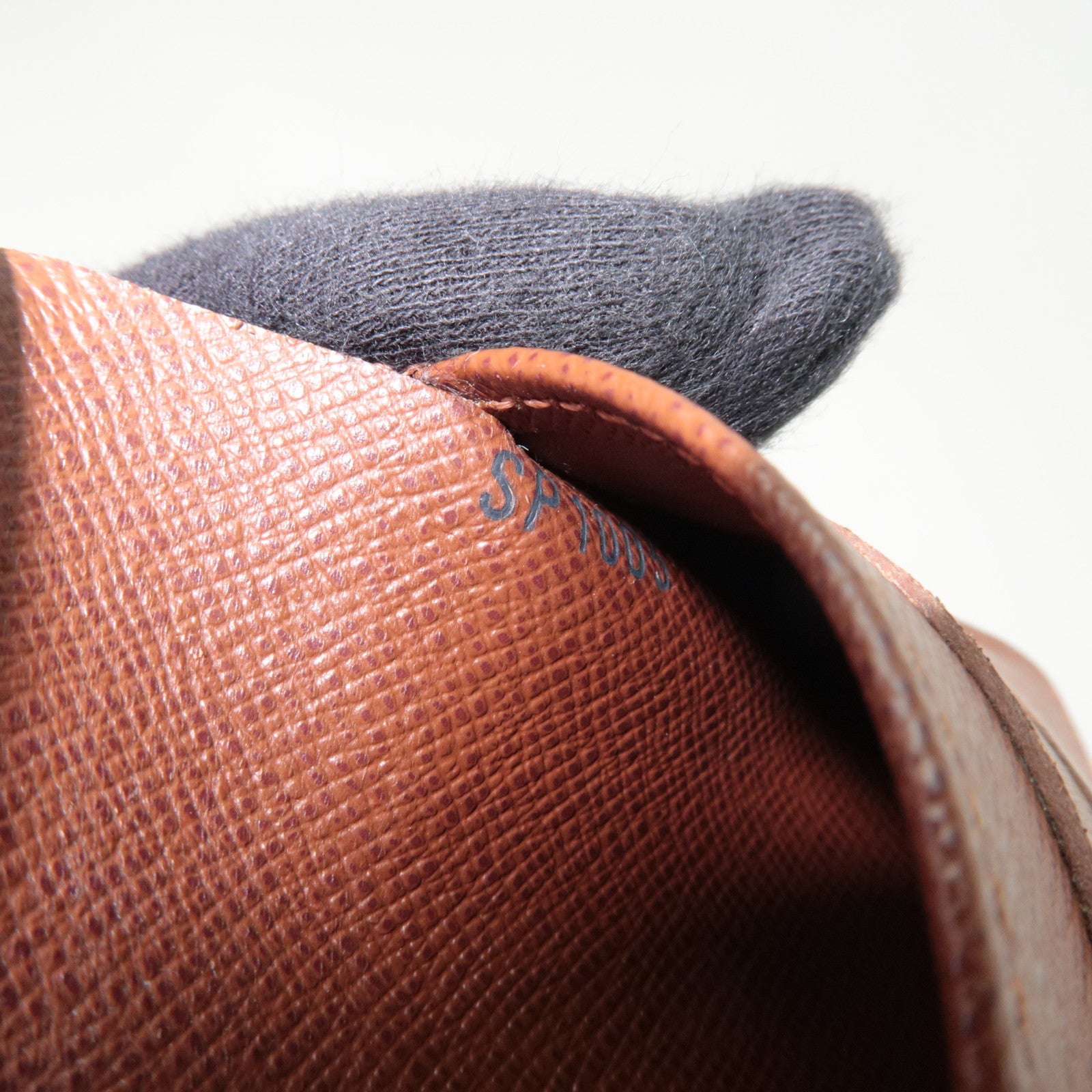 Louis Vuitton Monogram Porte Monnaie Carte Credit Trifold Wallet M61652