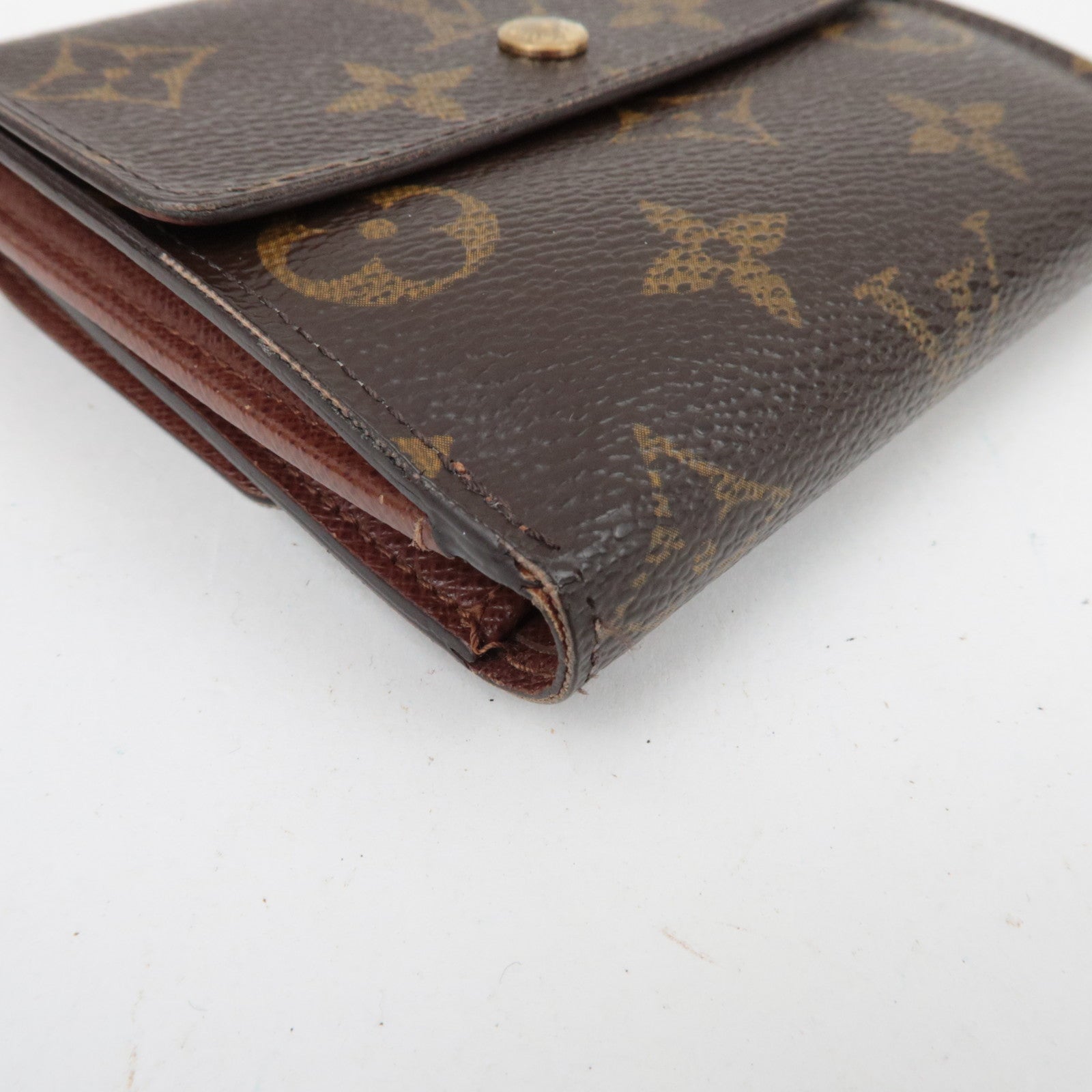 Louis Vuitton Monogram Porte Monnaie Carte Credit Trifold Wallet M61652