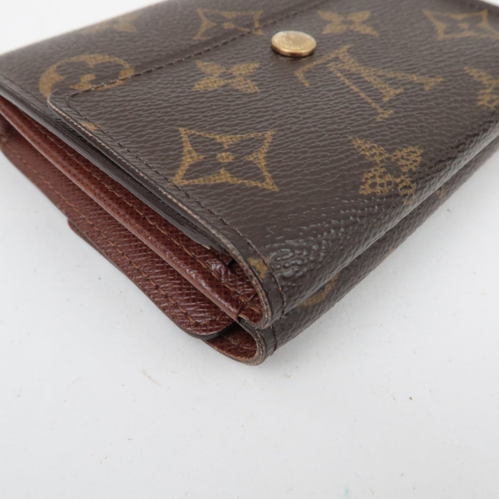 Louis Vuitton Monogram Porte Monnaie Carte Credit Trifold Wallet M61652