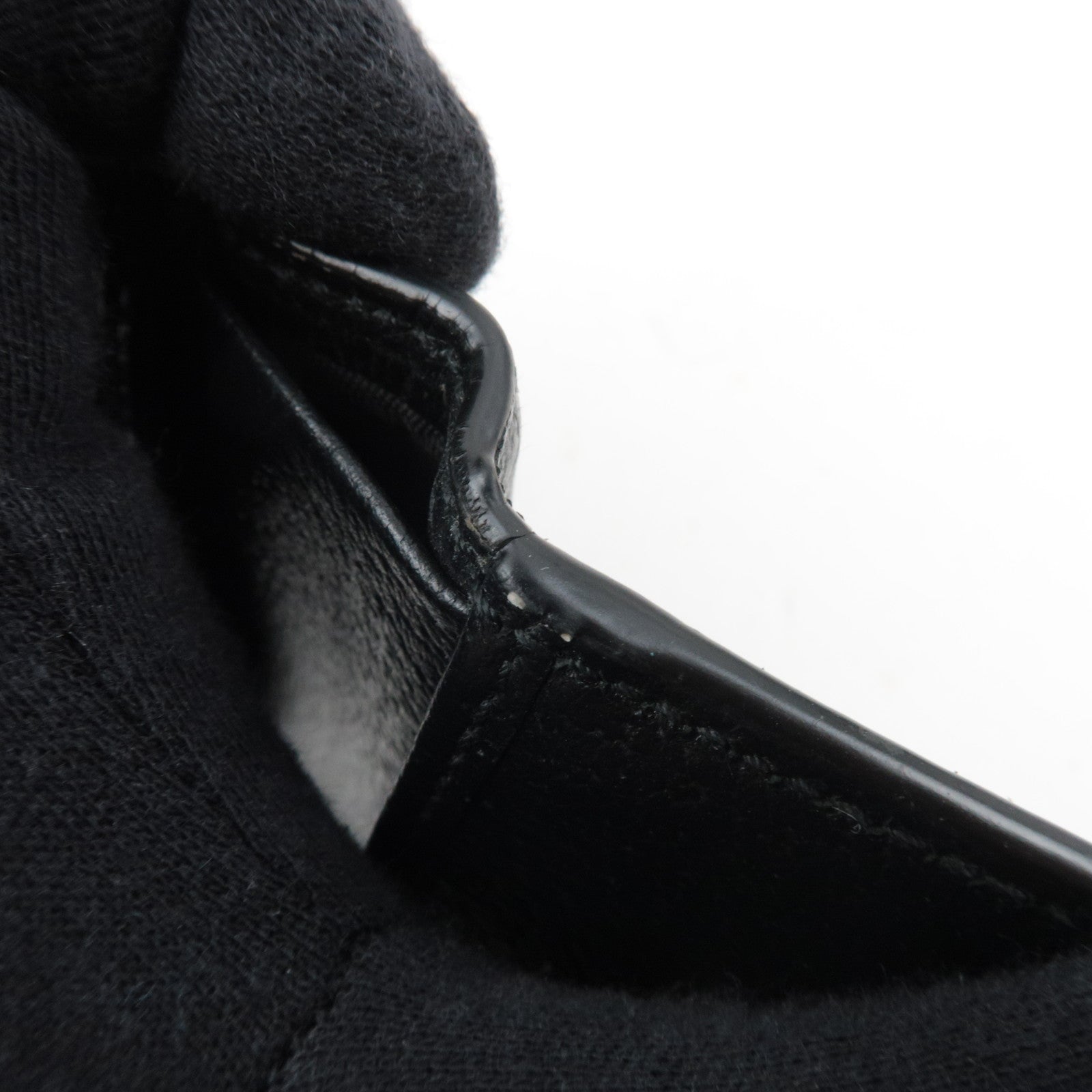 GUCCI GG Marmont Bifold Wallet Leather Black 760223