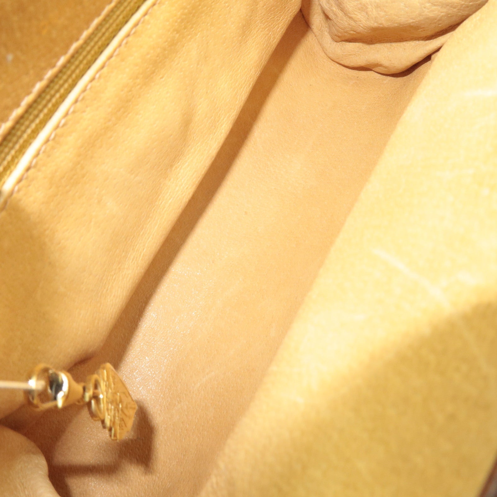 GUCCI Old Gucci Kiss Lock Suede Shoulder Bag Brown