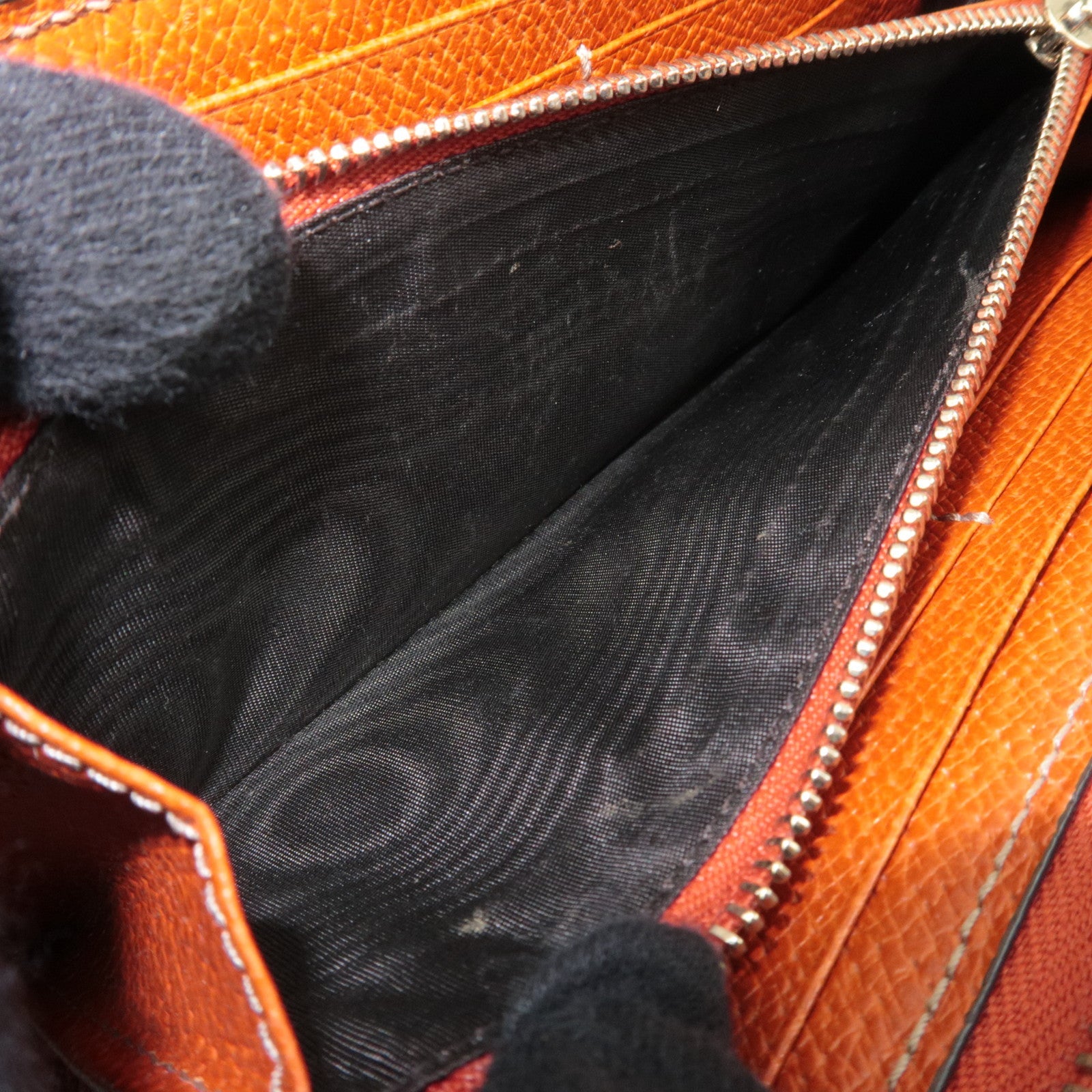 GUCCI GG Canvas Round Zipper Long Wallet Beige 323403