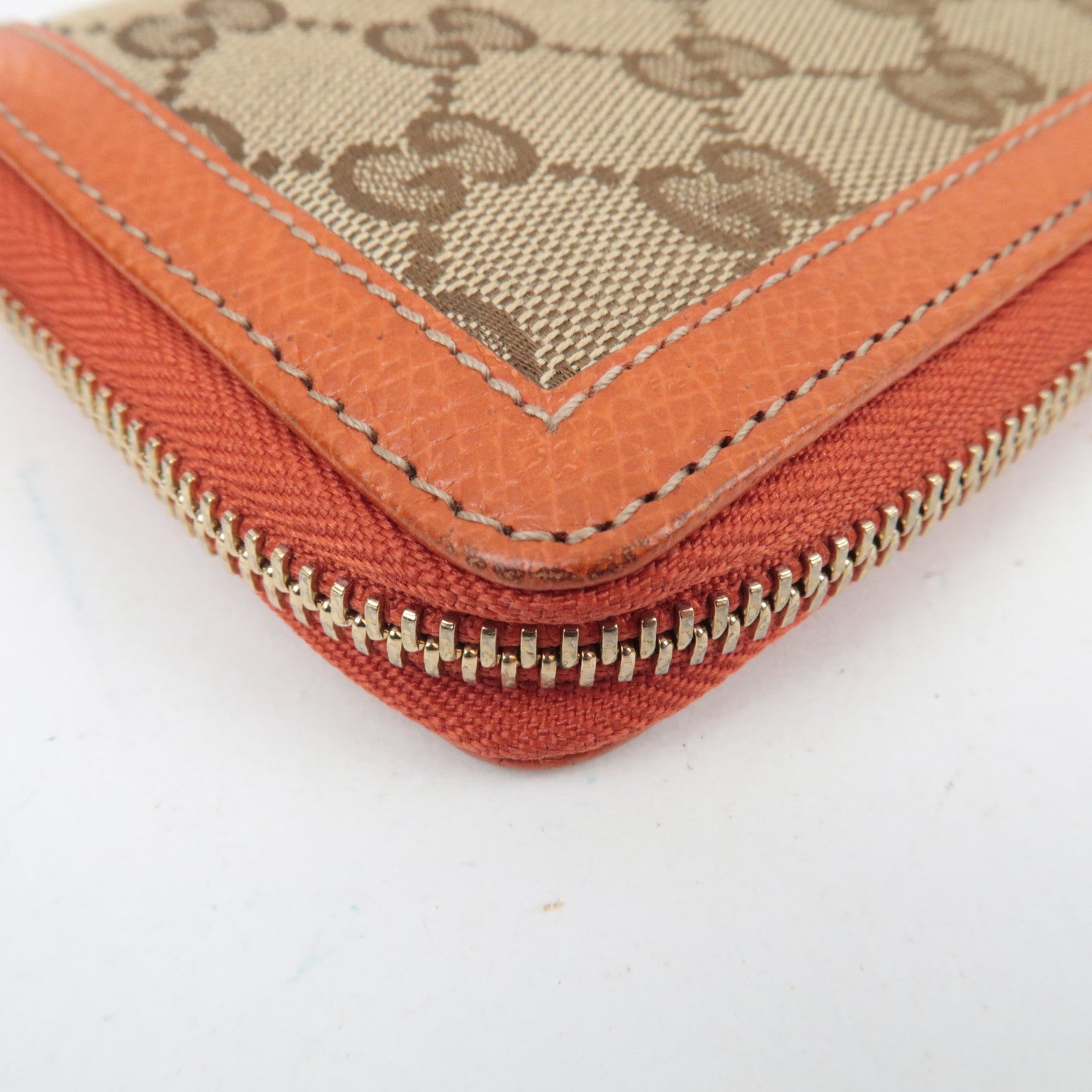 GUCCI GG Canvas Round Zipper Long Wallet Beige 323403