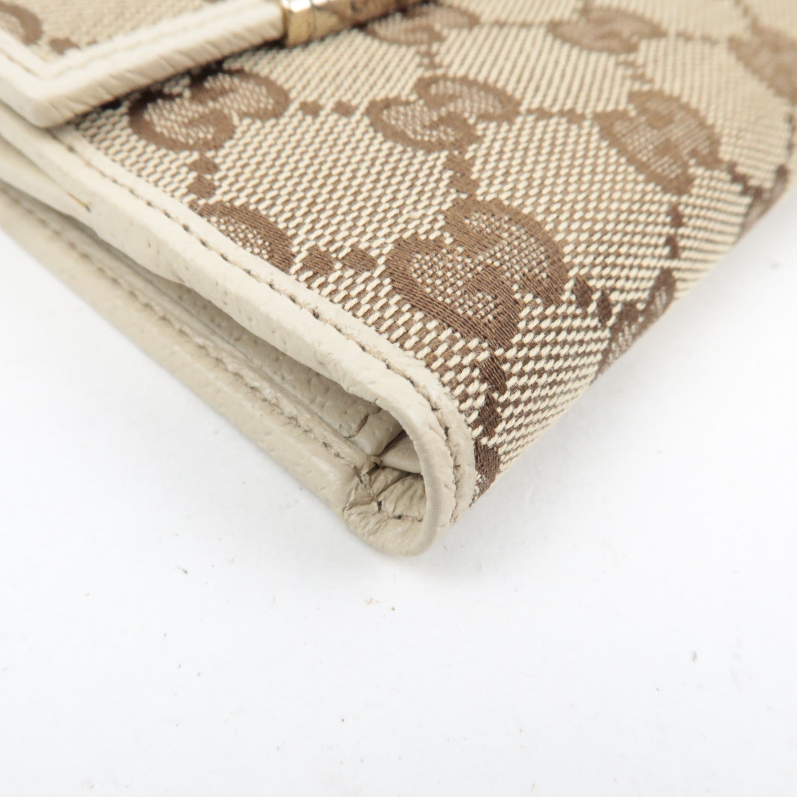 GUCCI Double-Hook Wallet GG Canvas Beige 112664