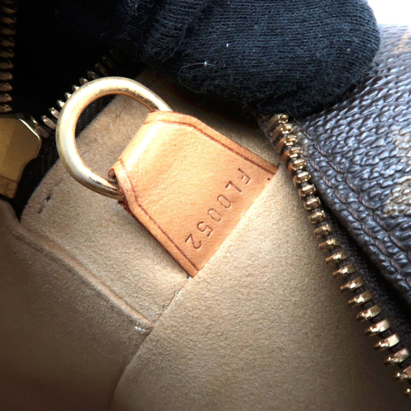 Louis Vuitton Monogram Cite GM Shoulder Bag M51181