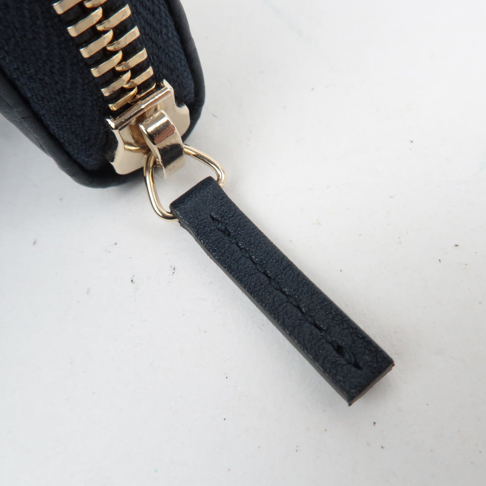 GUCCI Micro Guccissima Leather Coin Case Navy 255452