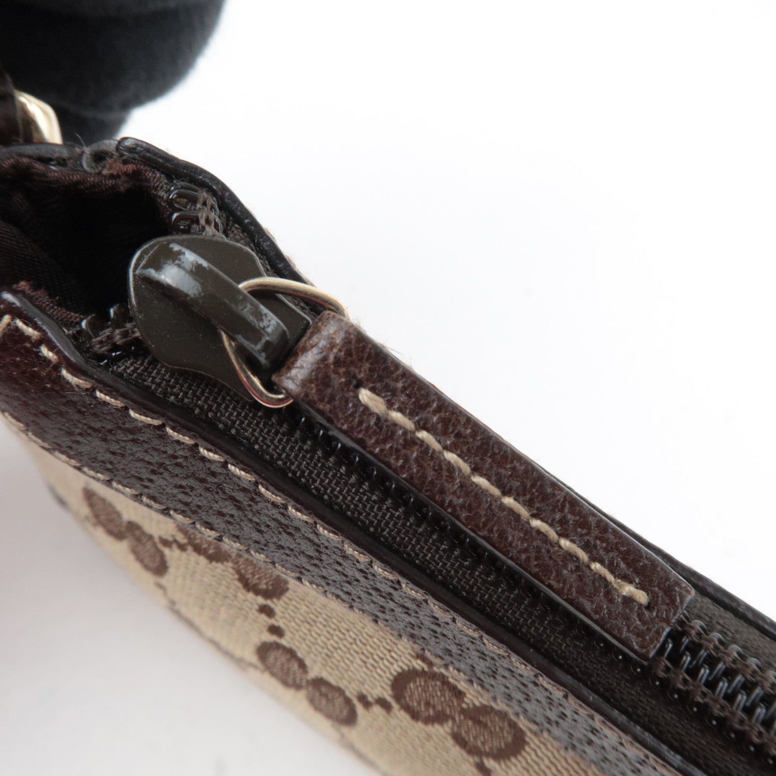 GUCCI Small Shoulder Bag GG Canvas Leather Beige 154432