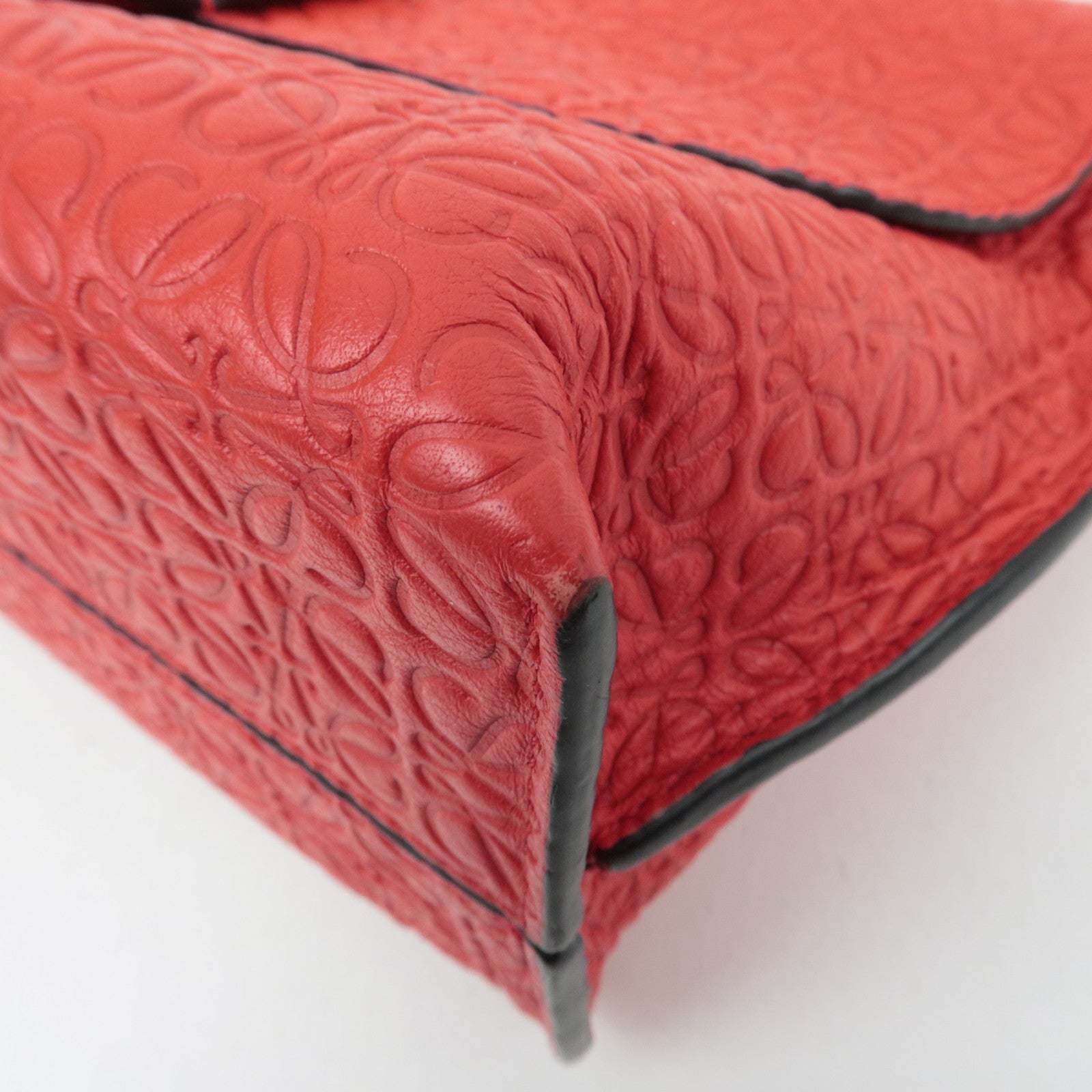 LOEWE Anagram Avenue Leather Chain Shoulder Bag Red