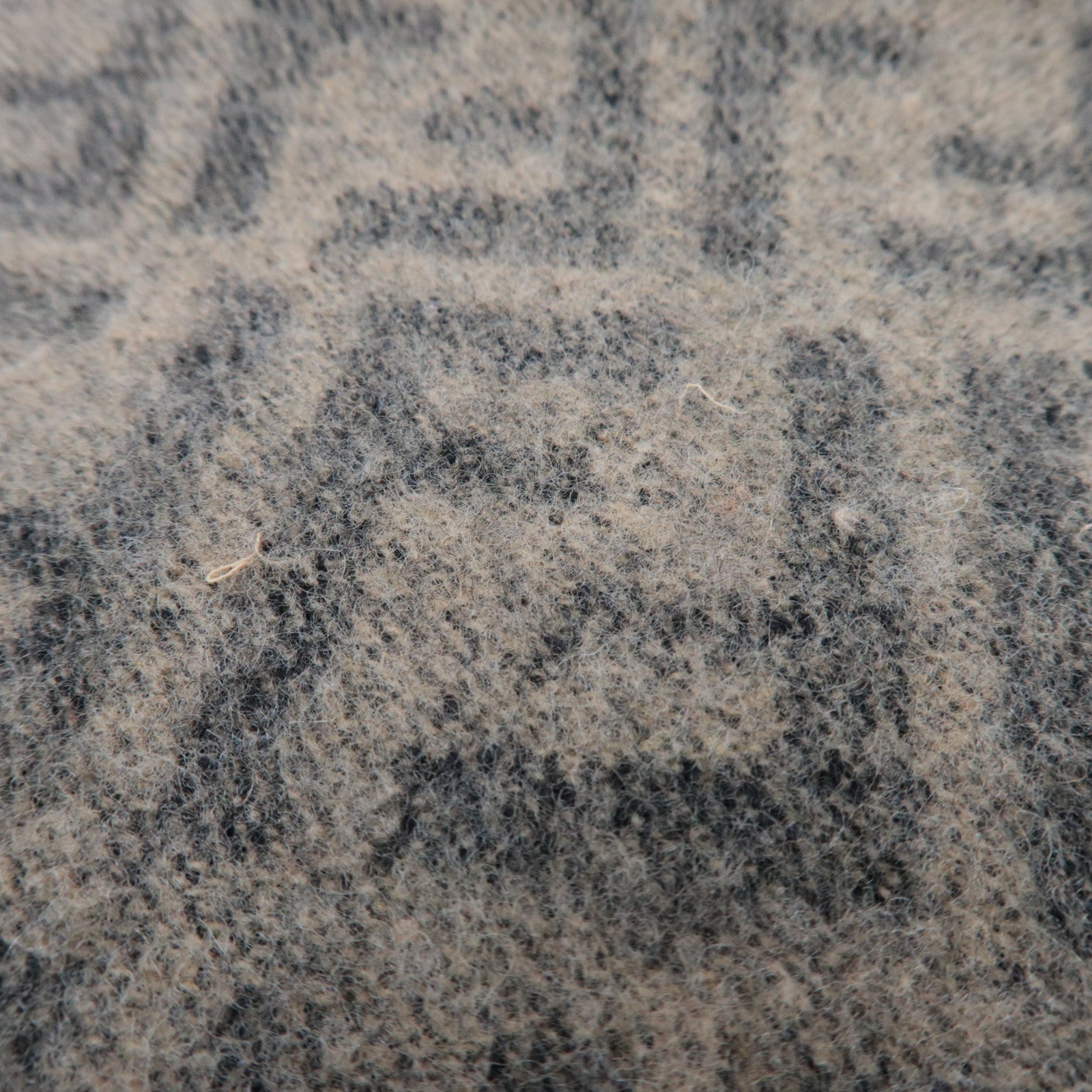 FENDI Zucca Pequin 100% Wool Scarf Beige Black