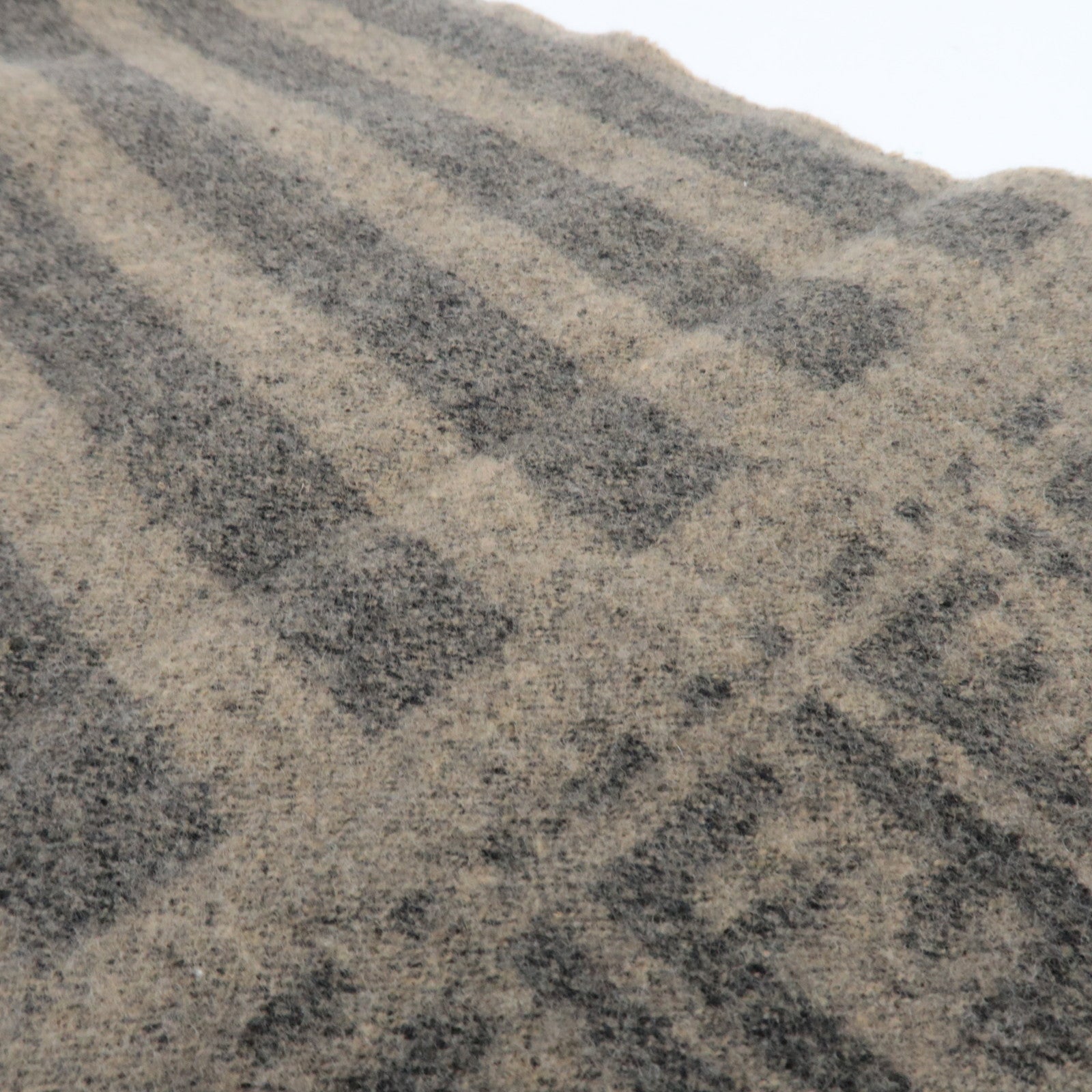 FENDI Zucca Pequin 100% Wool Scarf Beige Black