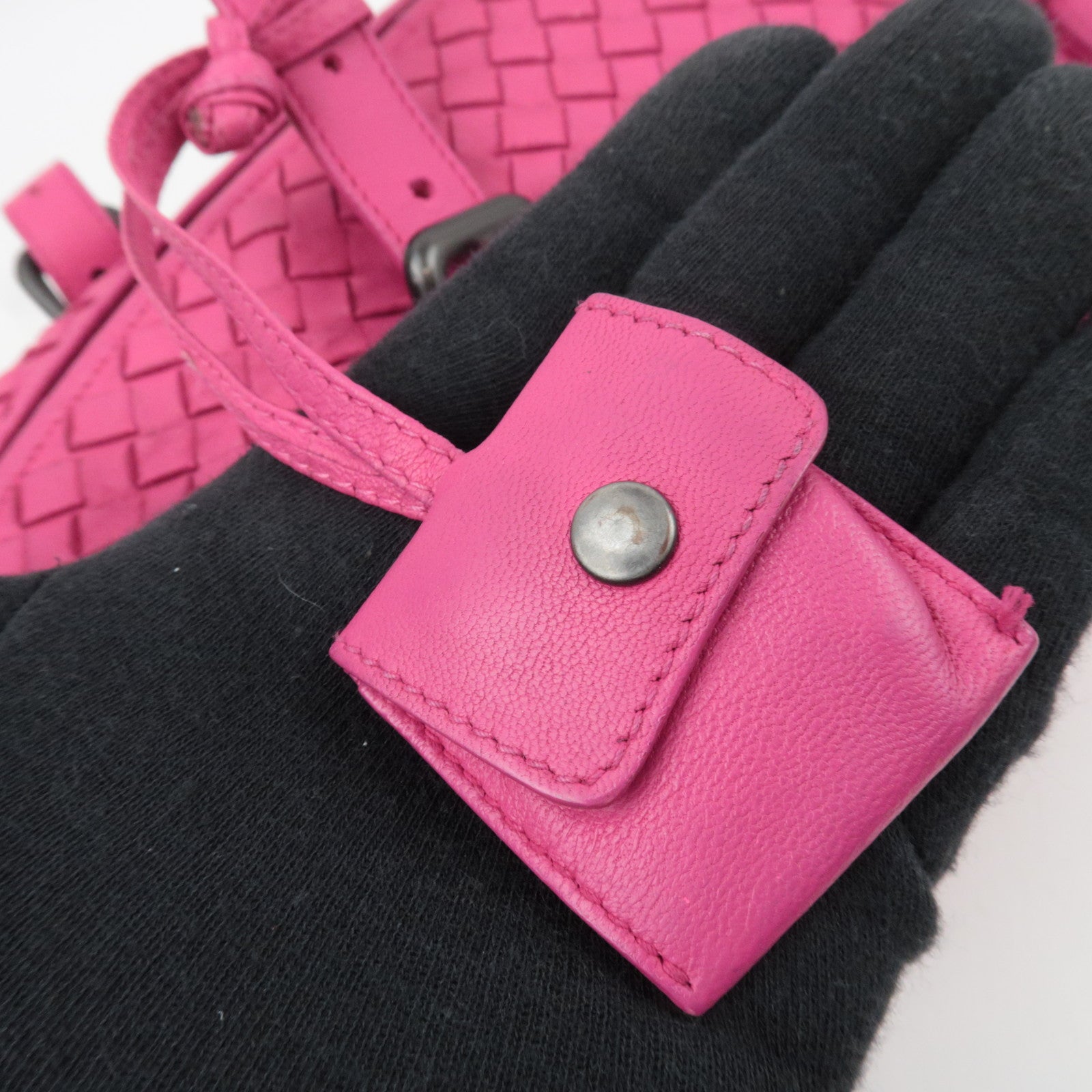 BOTTEGA VENETA Intrecciato Leather Montaigne Shoulder Bag in Pink