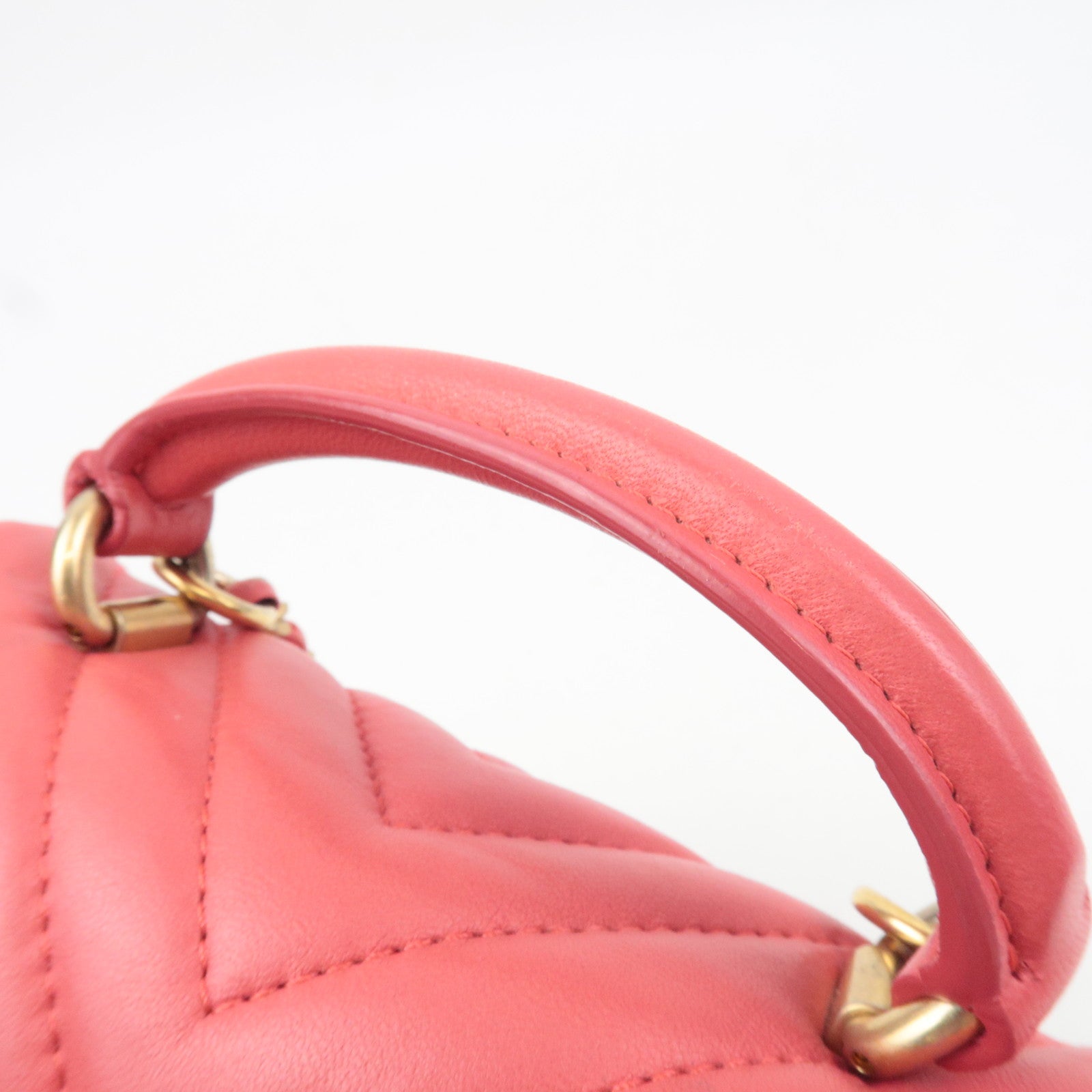 CHANEL Chevron V-Stitch 2Way Top Handle Chain Shoulder Bag Lambskin Pink 24321145