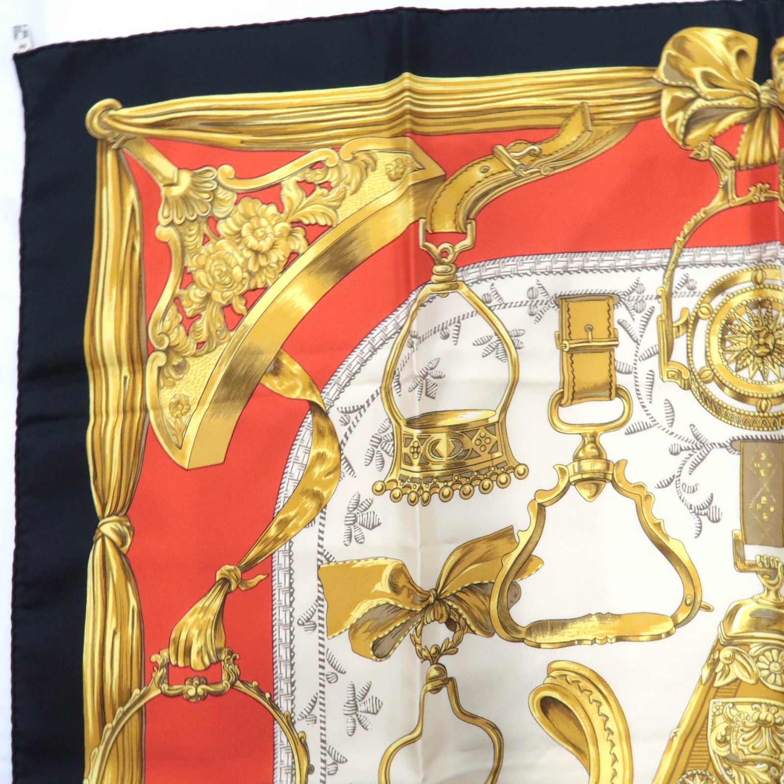 HERMES Carre 90 100% Silk Scarf ETRIERS Ivory Black Red