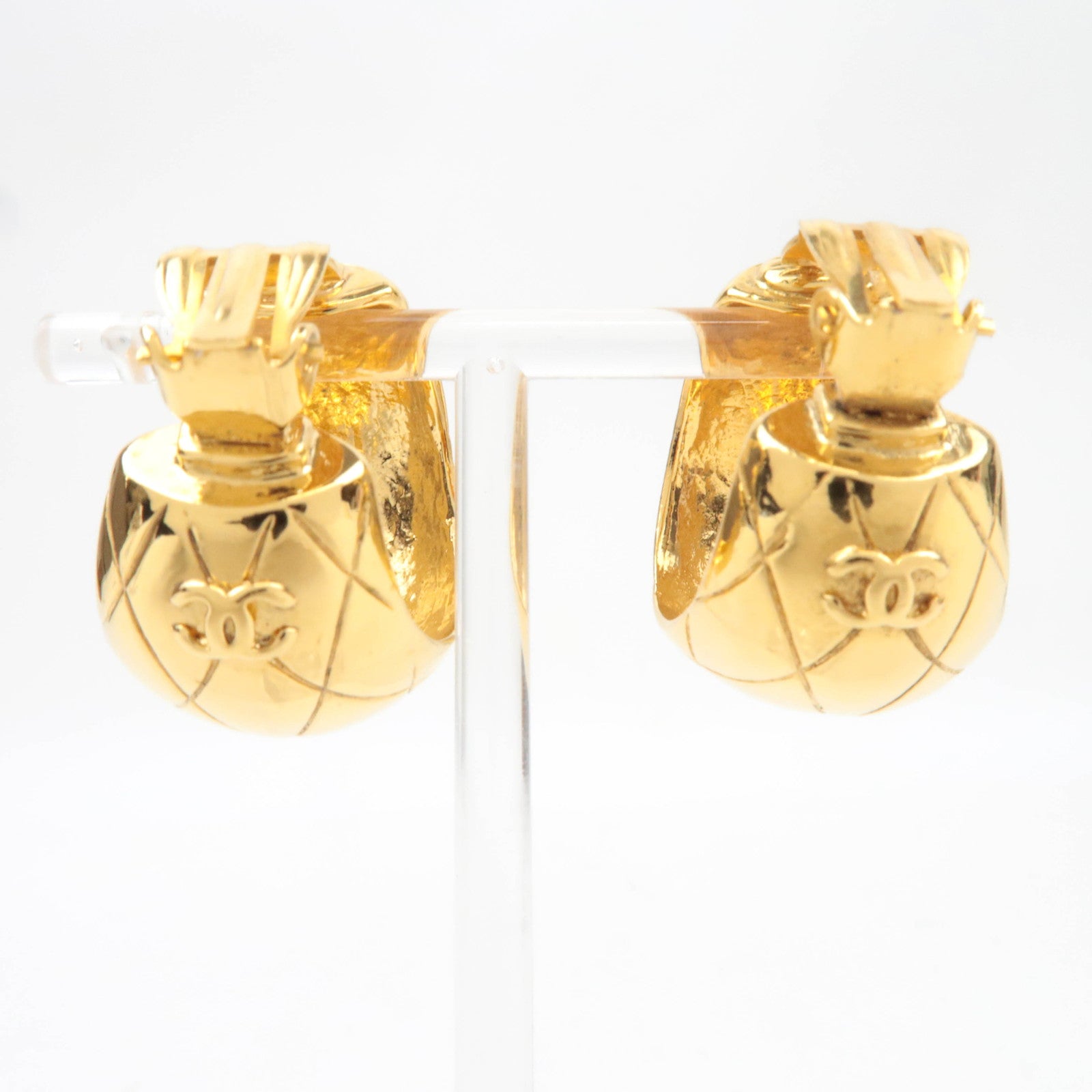 CHANEL Coco Mark Matelasse Earrings 93A Gold Metal