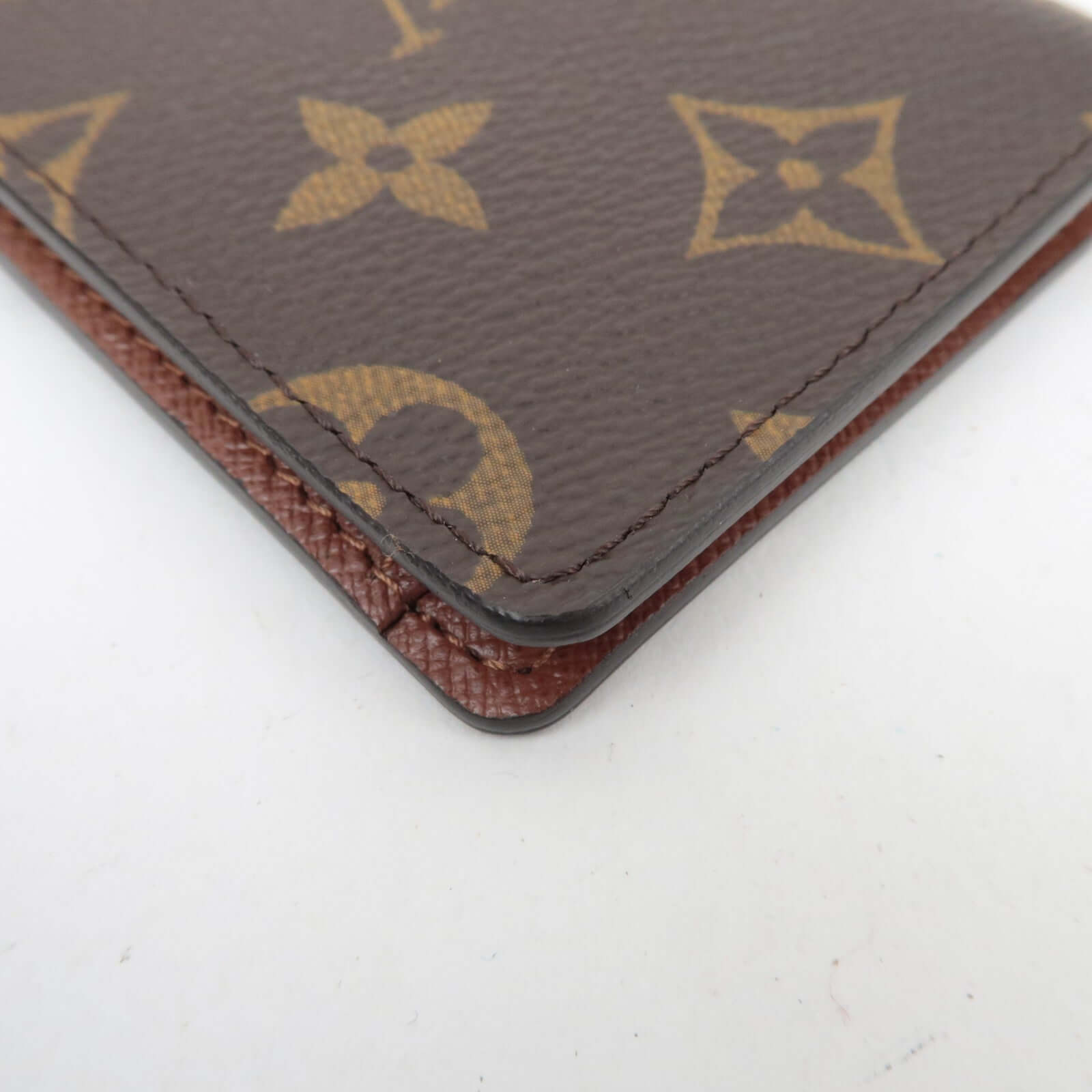 Louis Vuitton Monogram Porte Carte Pass Vertical Card Case M66541