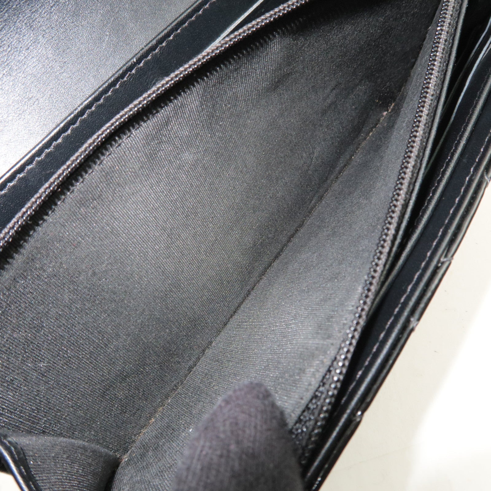 CHANEL Brilliant Matelasse Wallet Patent Leather Black 20218674