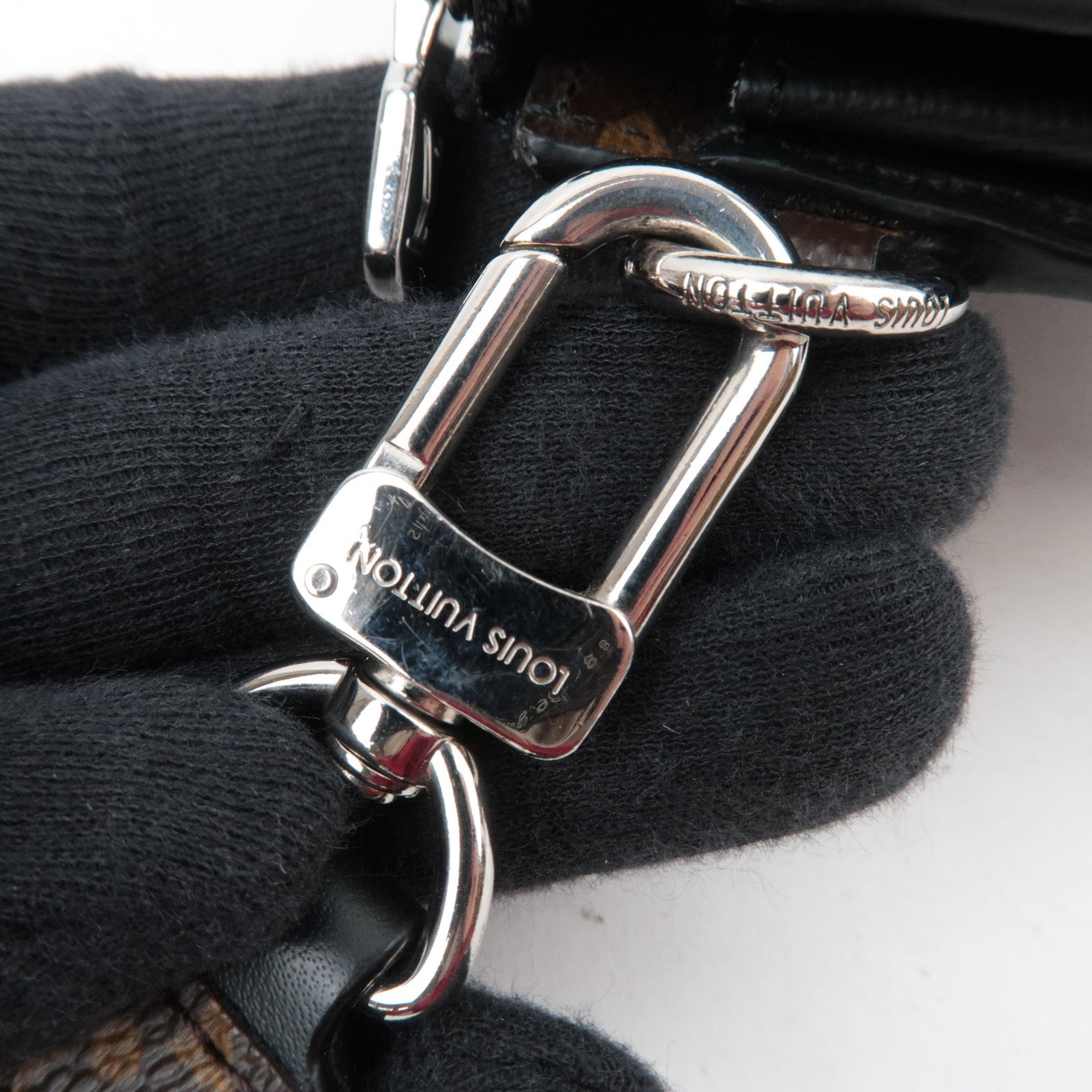 Louis Vuitton Monogram Macassar Zippy Dragonne Travel Wallet M69407