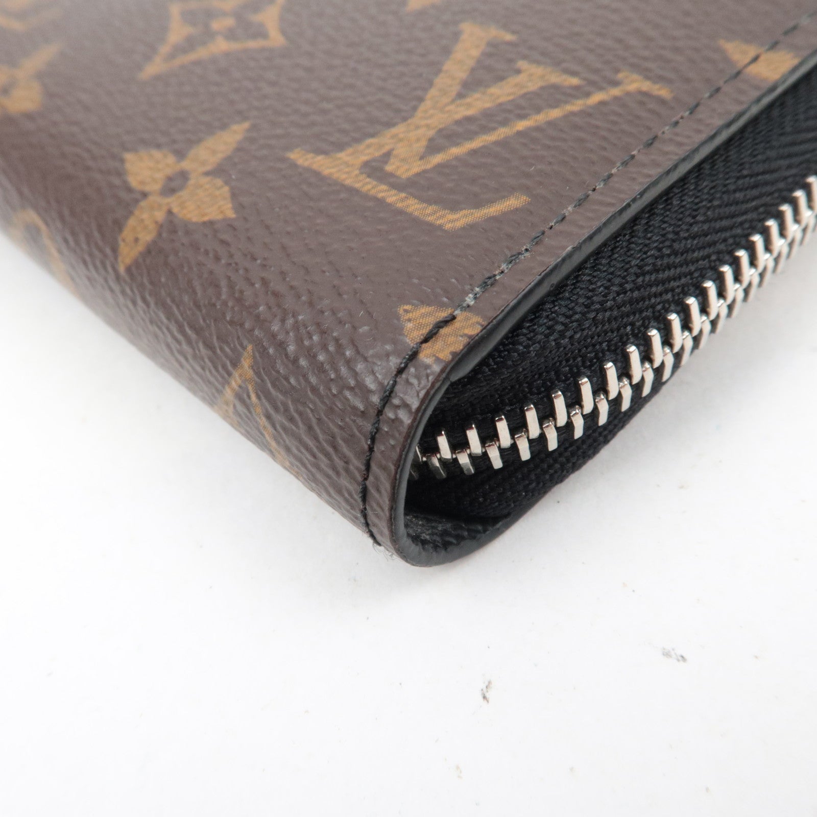 Louis Vuitton Monogram Macassar Zippy Dragonne Travel Wallet M69407
