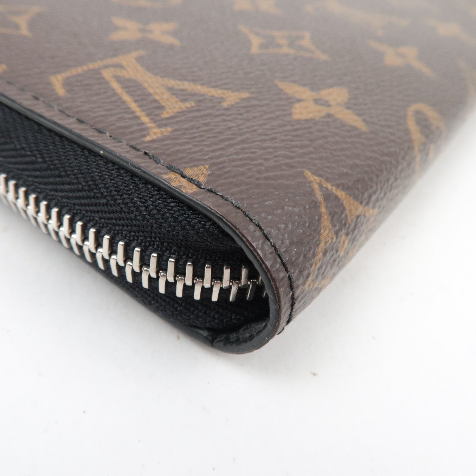 Louis Vuitton Monogram Macassar Zippy Dragonne Travel Wallet M69407