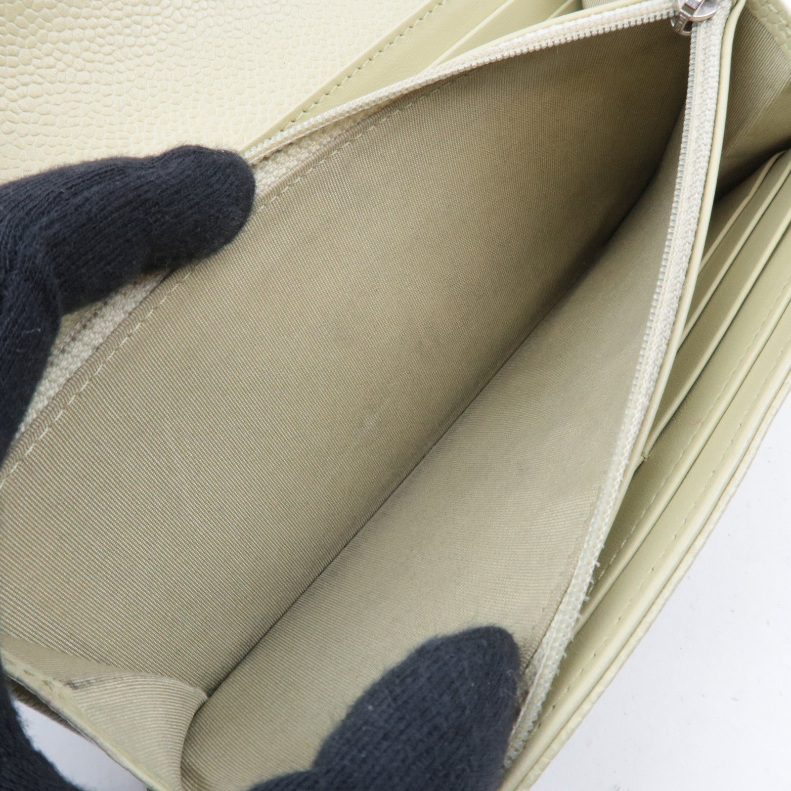 CHANEL Camellia Wallet Caviarskin Light Green 30567831