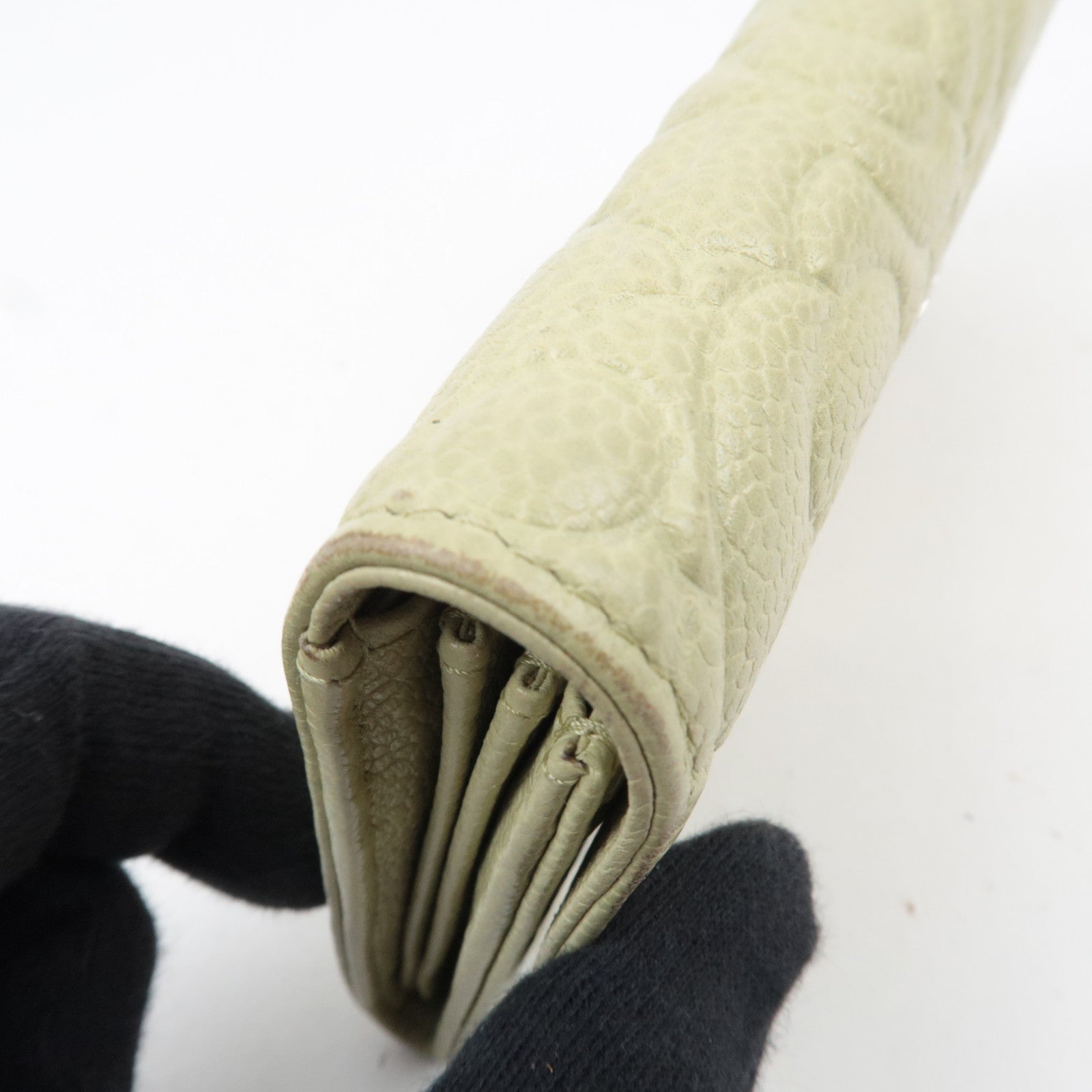 CHANEL Camellia Wallet Caviarskin Light Green 30567831