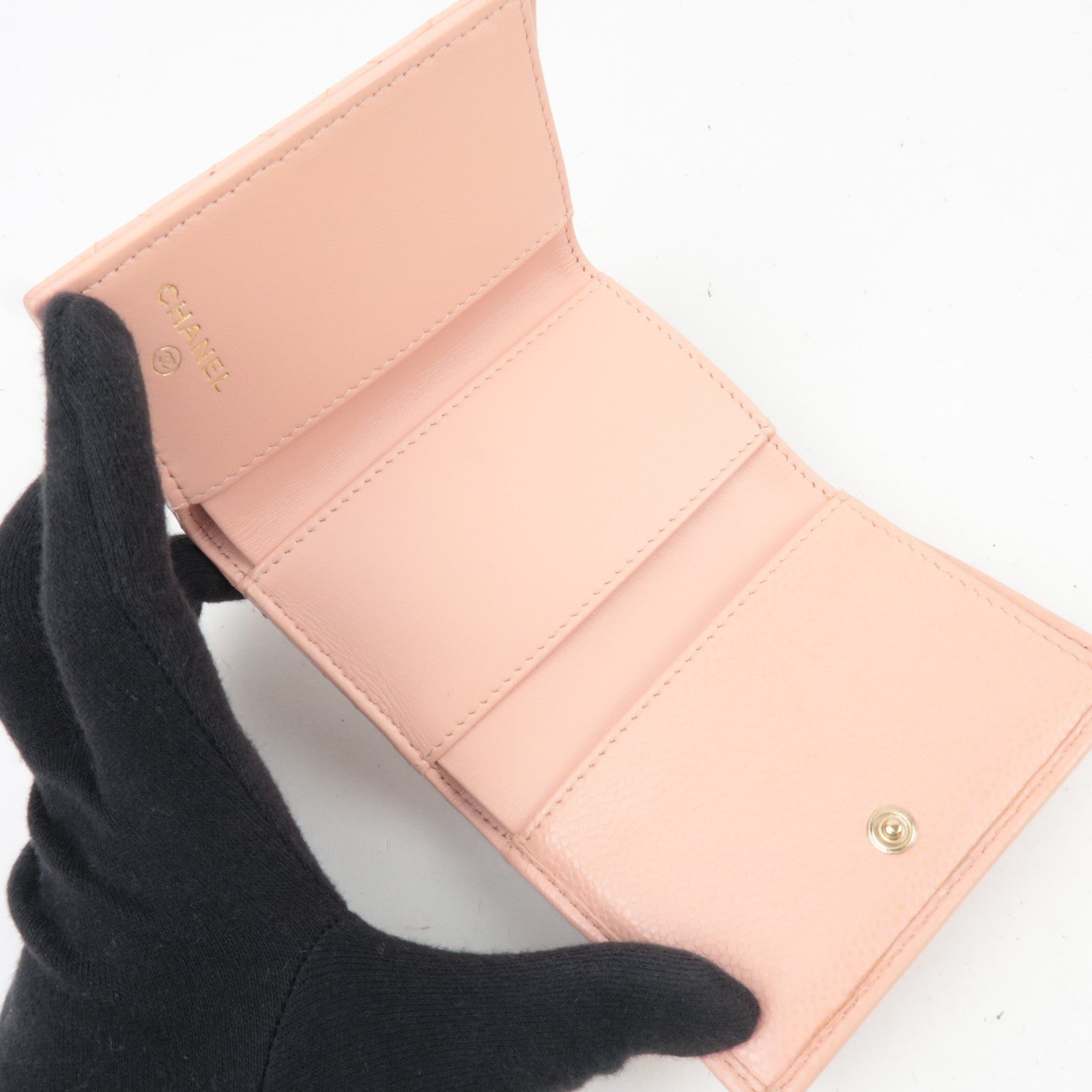 CHANEL Boy Chanel Wallet Caviarskin Pink