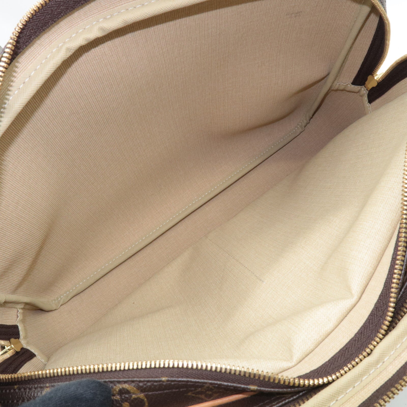 Louis Vuitton Monogram Reporter GM Shoulder Bag M45252