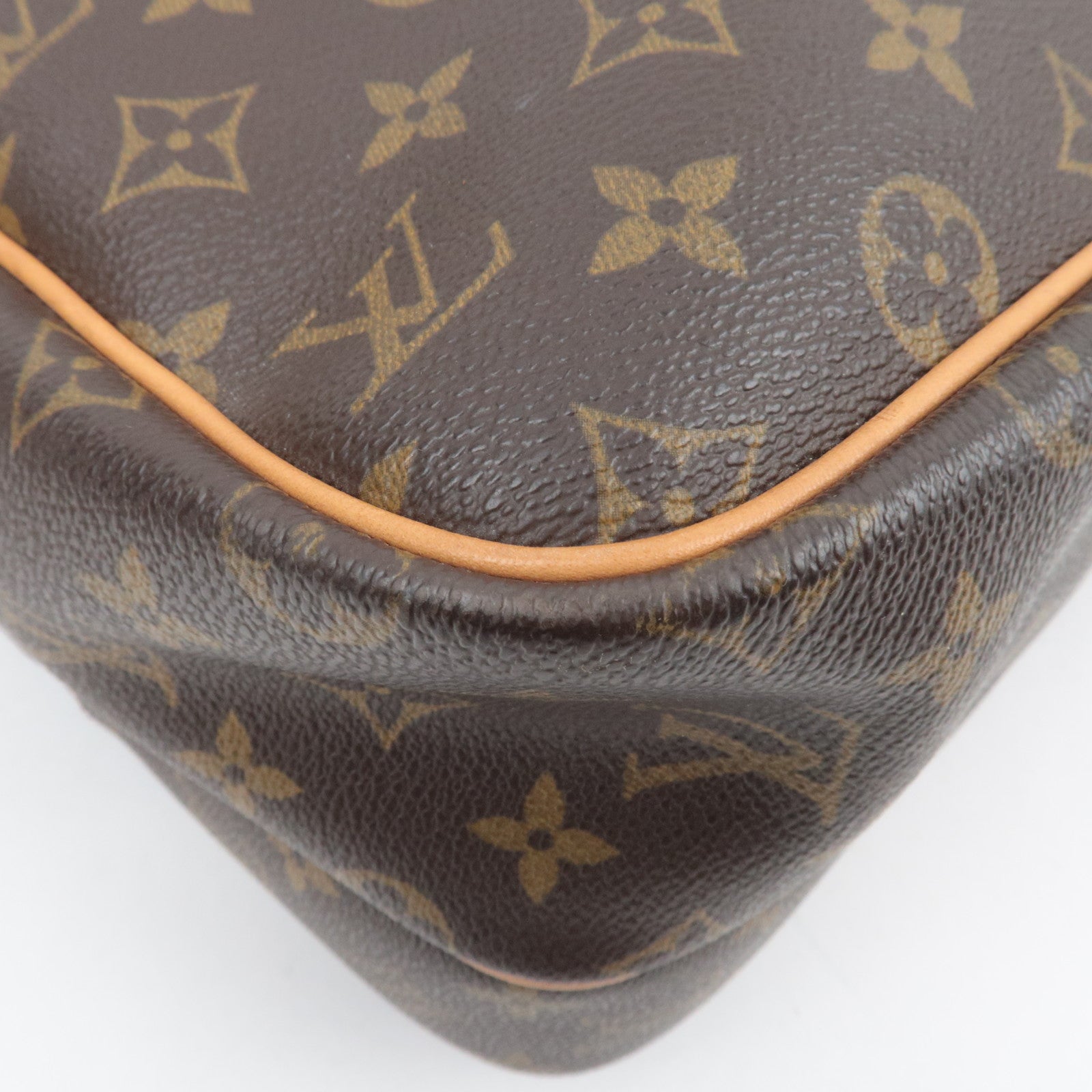 Louis Vuitton Monogram Reporter GM Shoulder Bag M45252