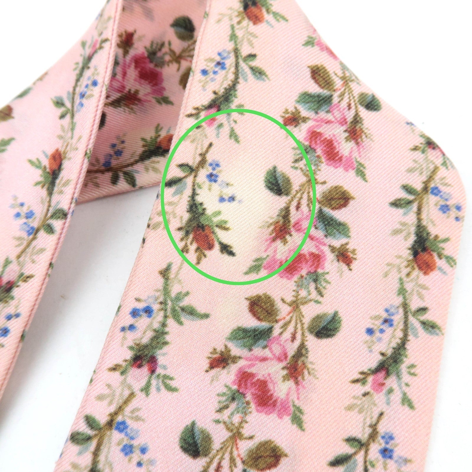 GUCCI Silk Flower Print Scarf Pink