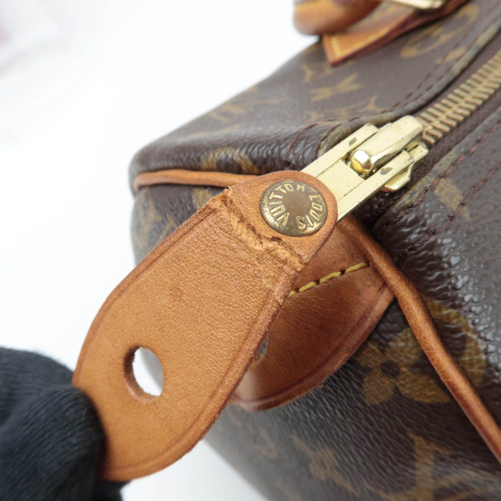 Louis Vuitton Monogram Speedy 30 Handbag M41526