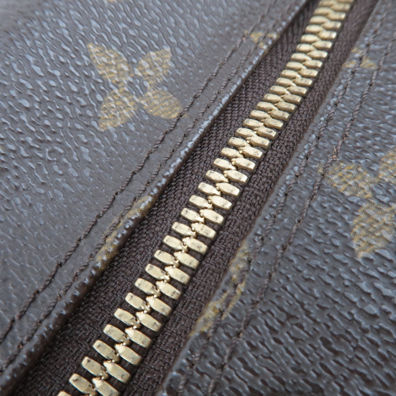 Louis Vuitton Monogram Cite MM Shoulder Bag M51182