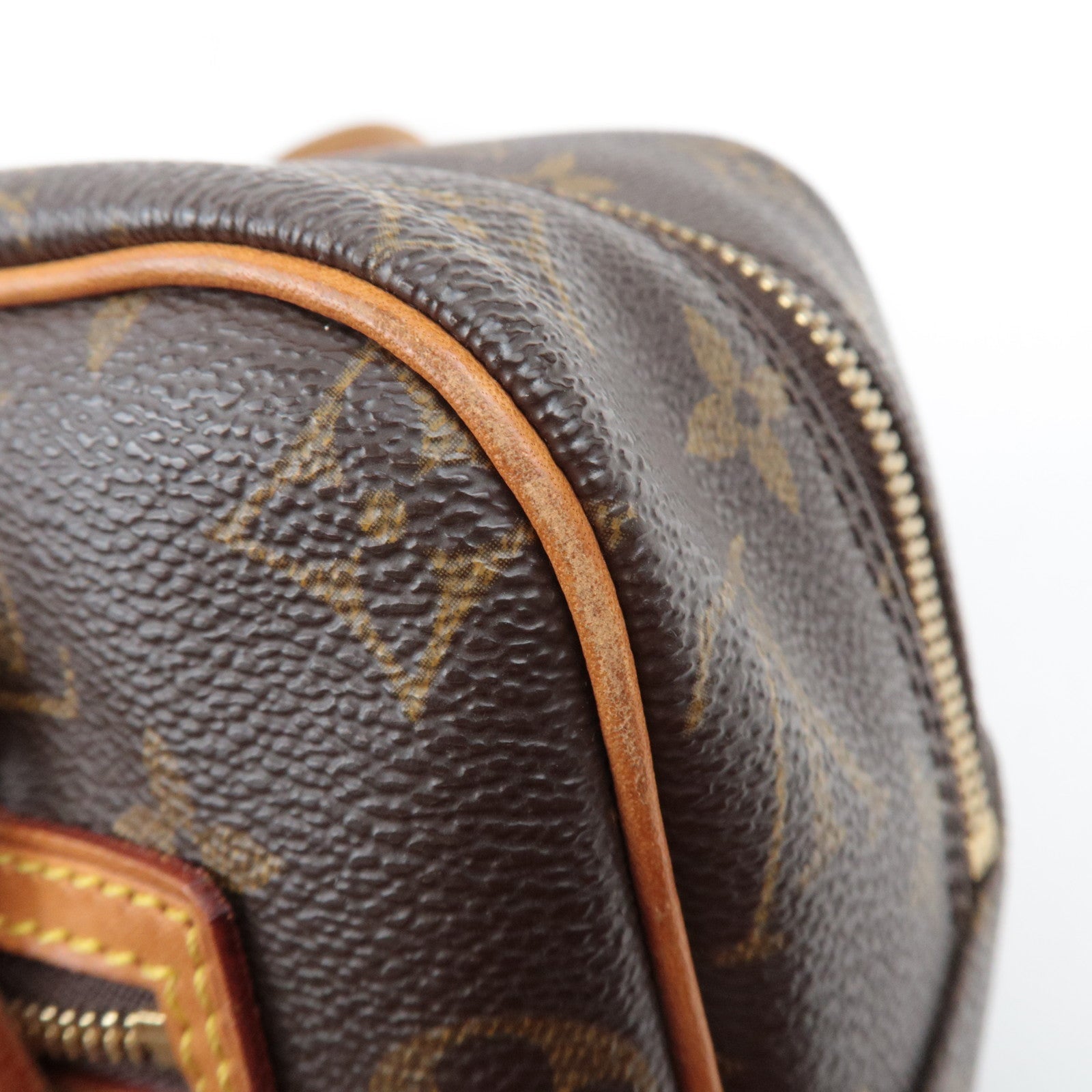 Louis Vuitton Monogram Cite MM Shoulder Bag M51182