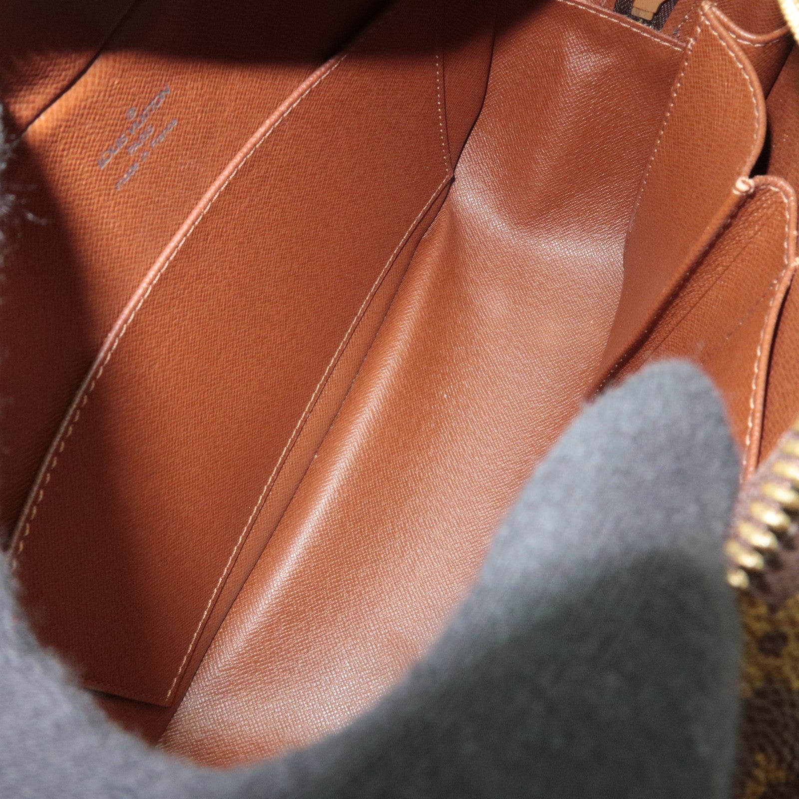 Louis Vuitton Monogram Cite MM Shoulder Bag M51182