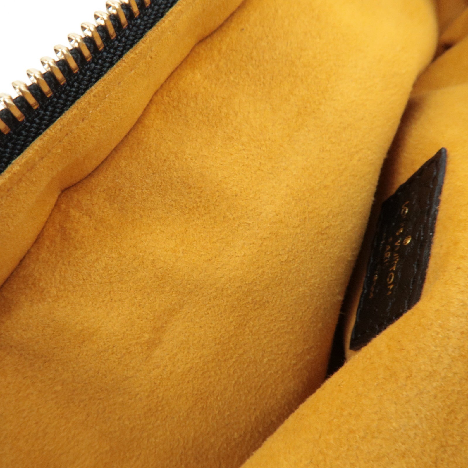 Louis Vuitton Monogram Denim Neo Cabby MM Noir M95351