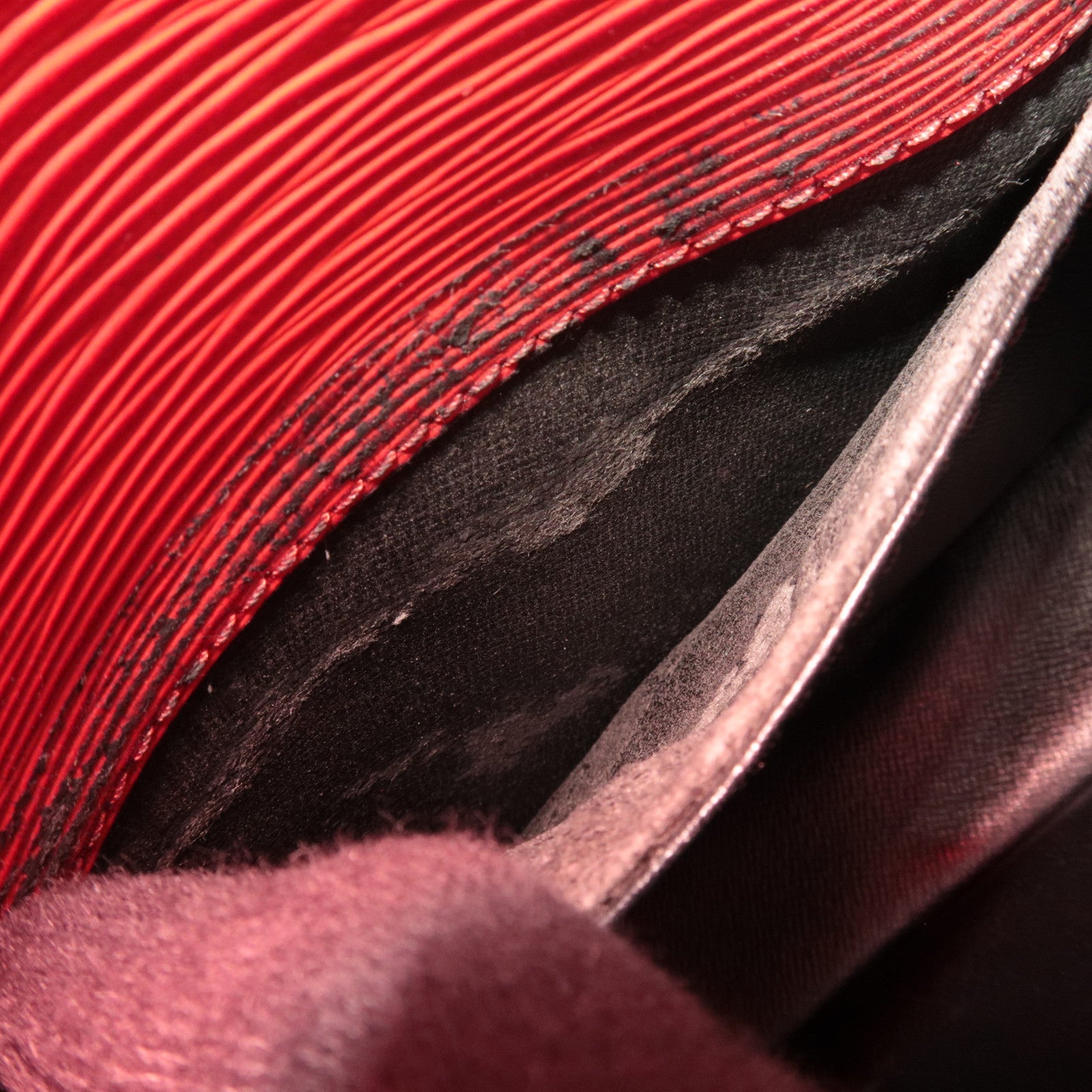 Louis Vuitton Epi Mini Saint Cloud Shoulder Bag Castilian Red M52217