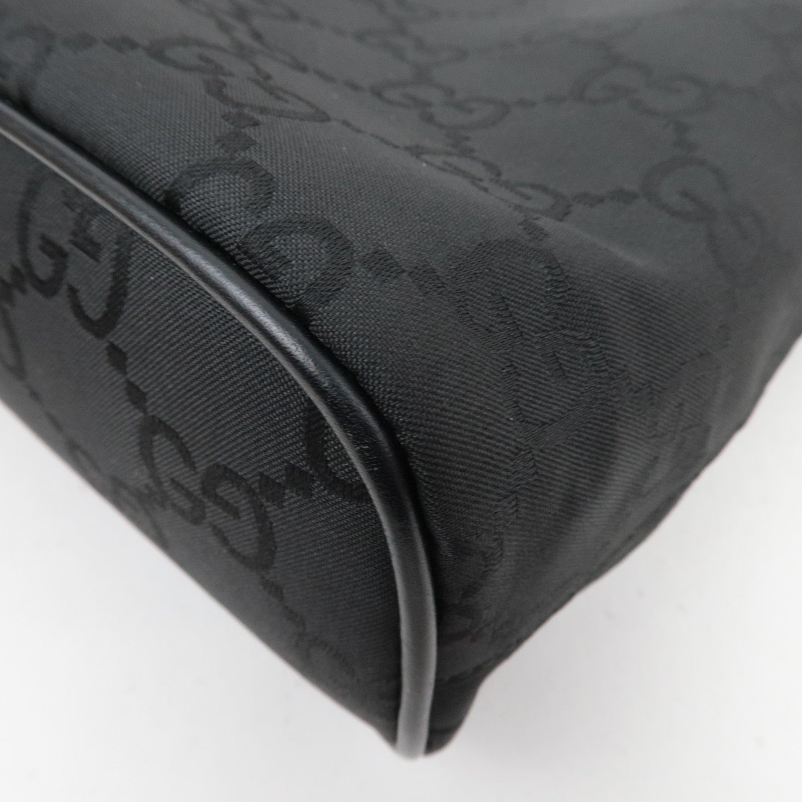 GUCCI GG Nylon Leather Shoulder Bag Black 179776