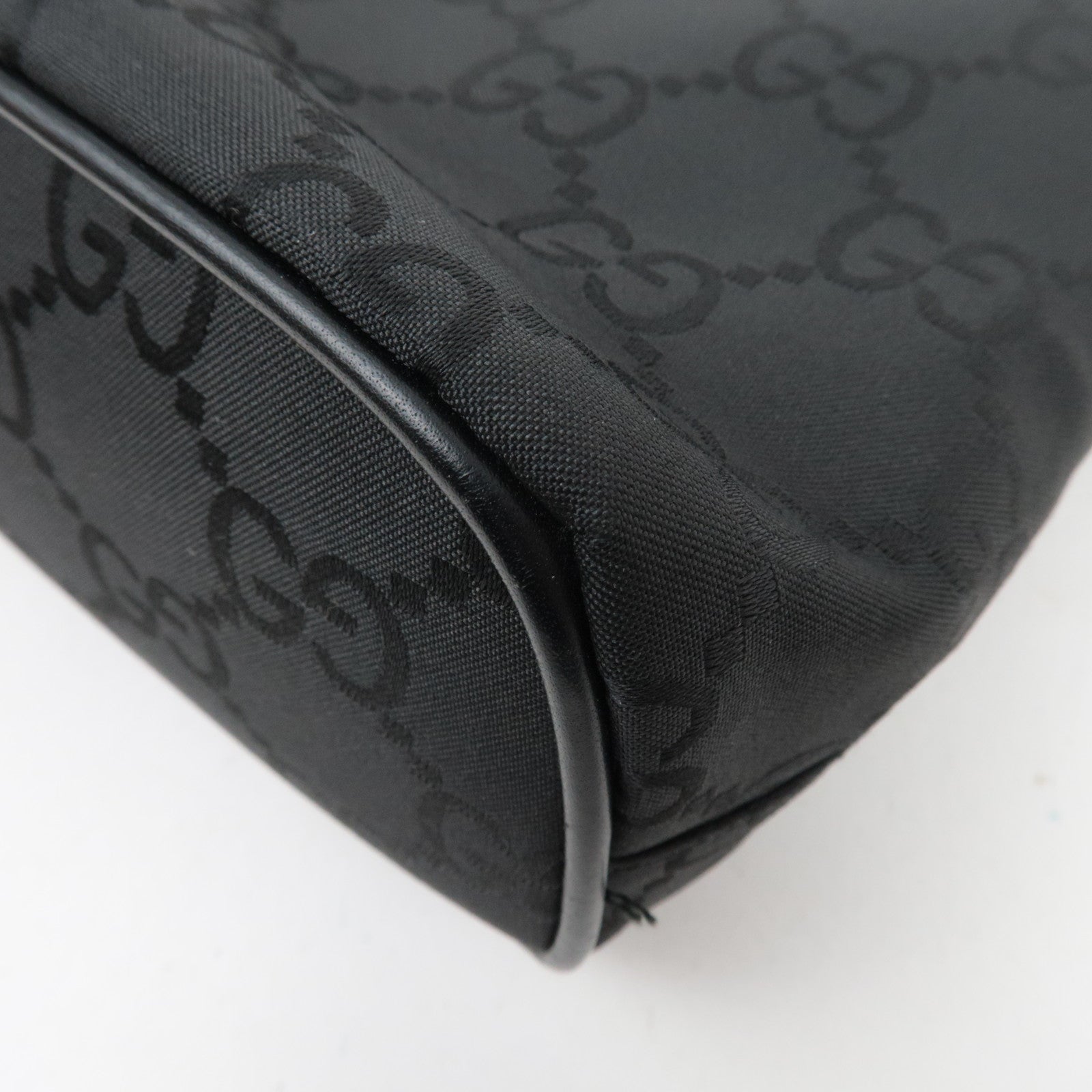 GUCCI GG Nylon Leather Shoulder Bag Black 179776