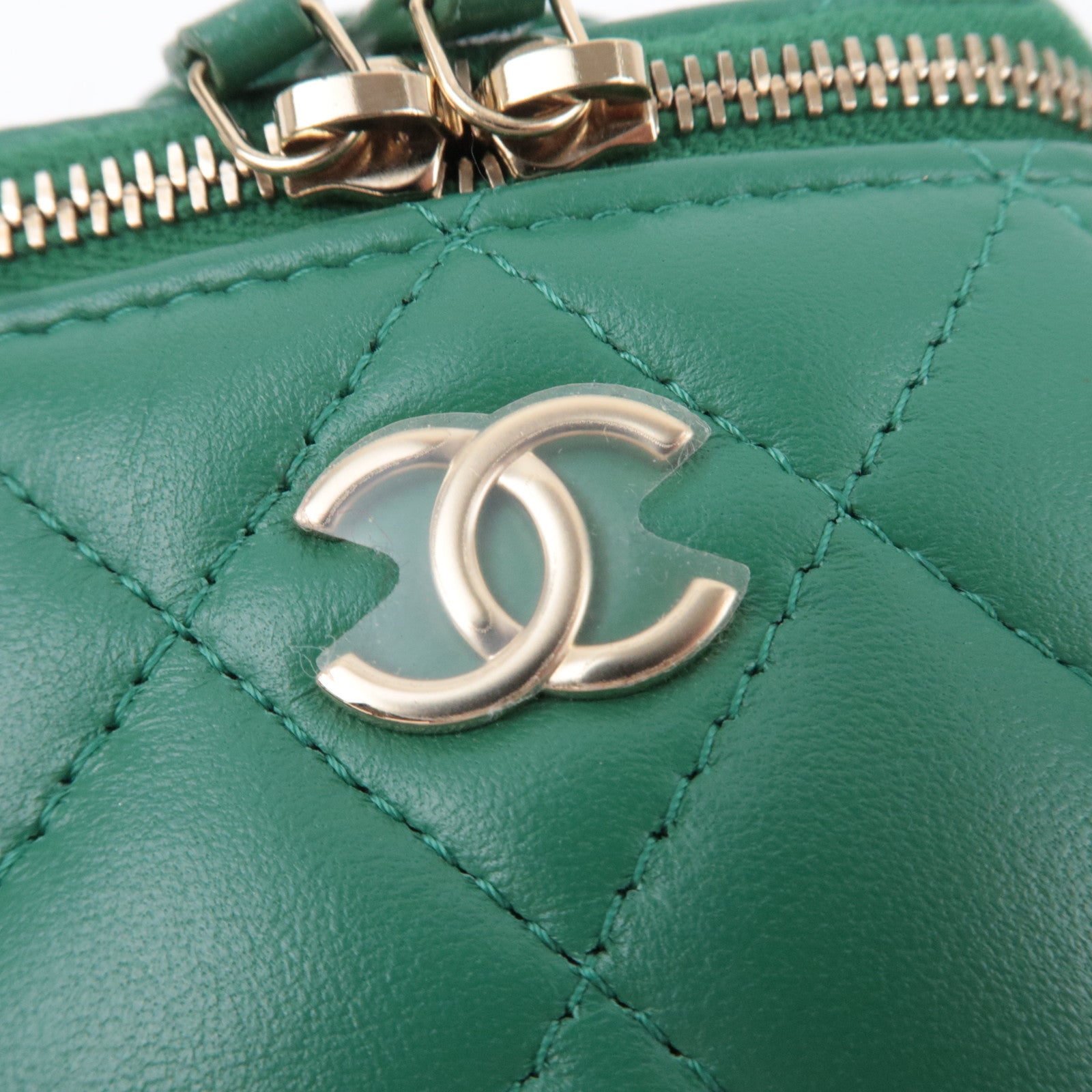 CHANEL Matelasse Lambskin Small Vanity Chain Shoulder Bag Green Gold HDW AP2198