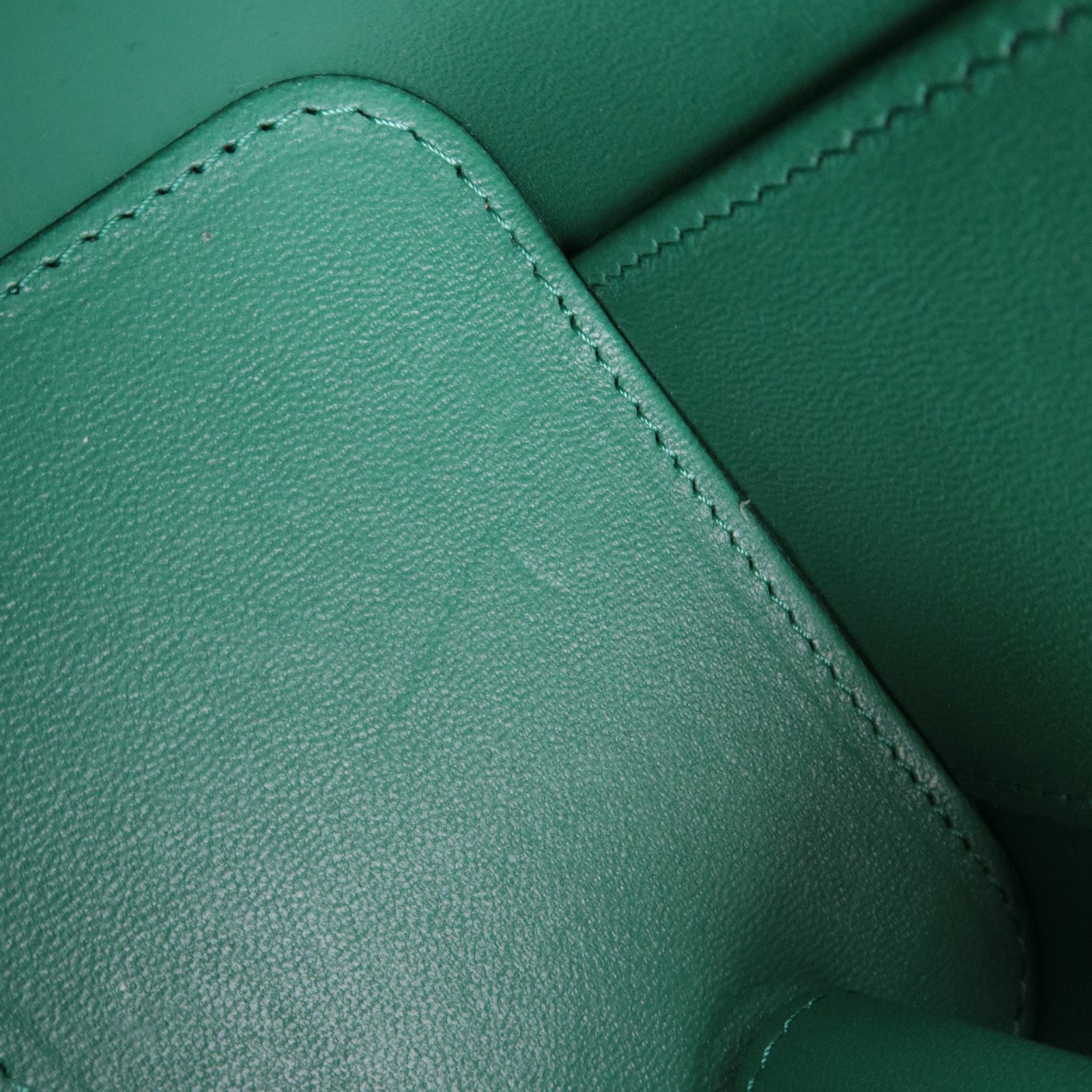 CHANEL Matelasse Lambskin Small Vanity Chain Shoulder Bag Green Gold HDW AP2198