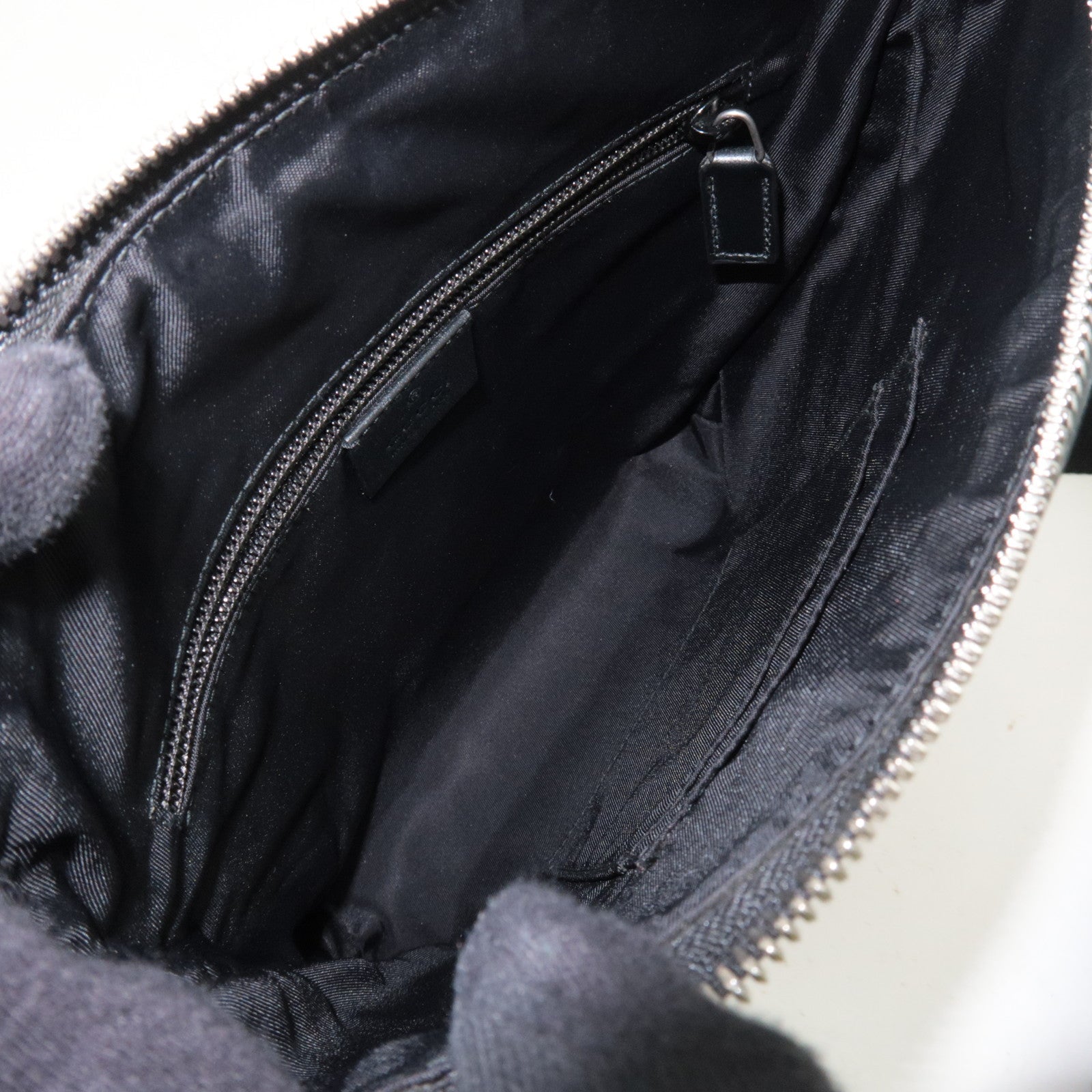 GUCCI Sherry GG Supreme Shoulder Bag Beige Black 471454